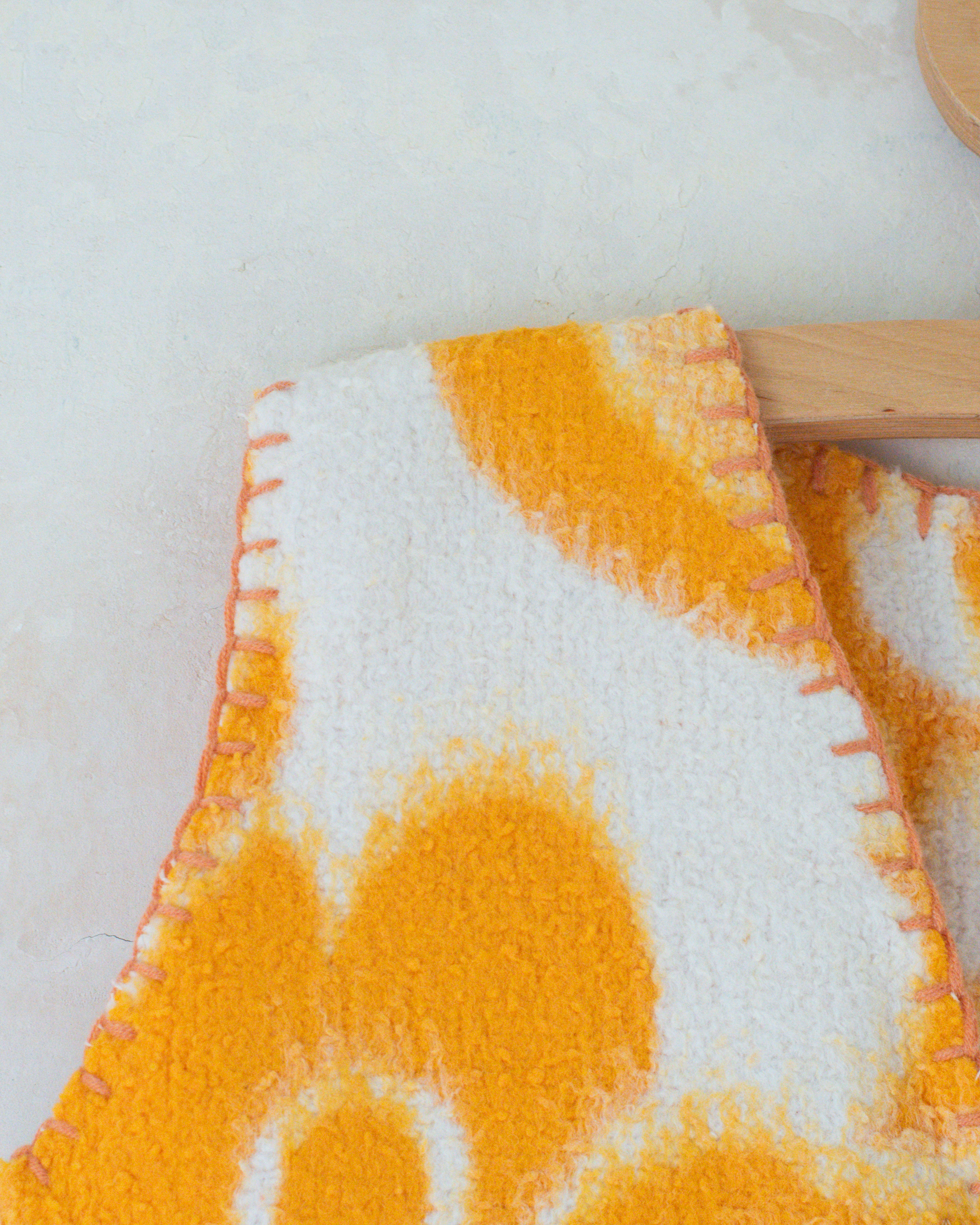 אפודת צמר ממוחדשת פרחונית | 4-5 שנים