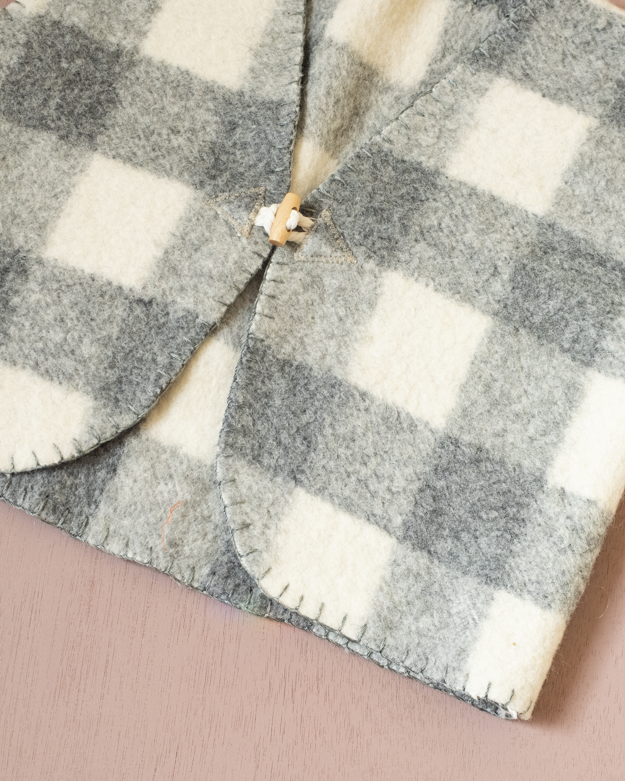 אפודת צמר ממוחדשת משובצת | 4-5 שנים