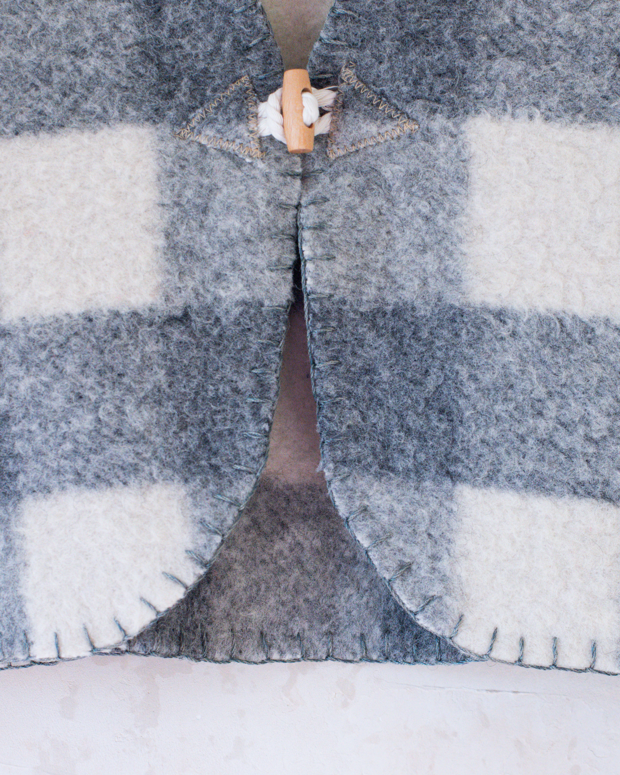 אפודת צמר ממוחדשת משובצת | 4-5 שנים