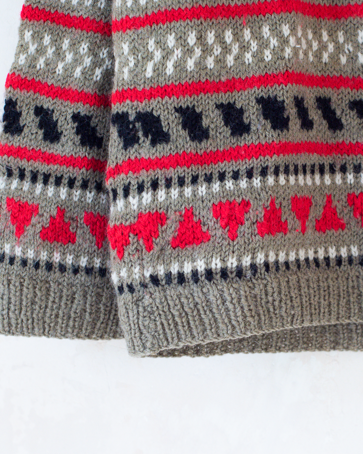 Red and Gray Wool Sweater | 6-7 Years