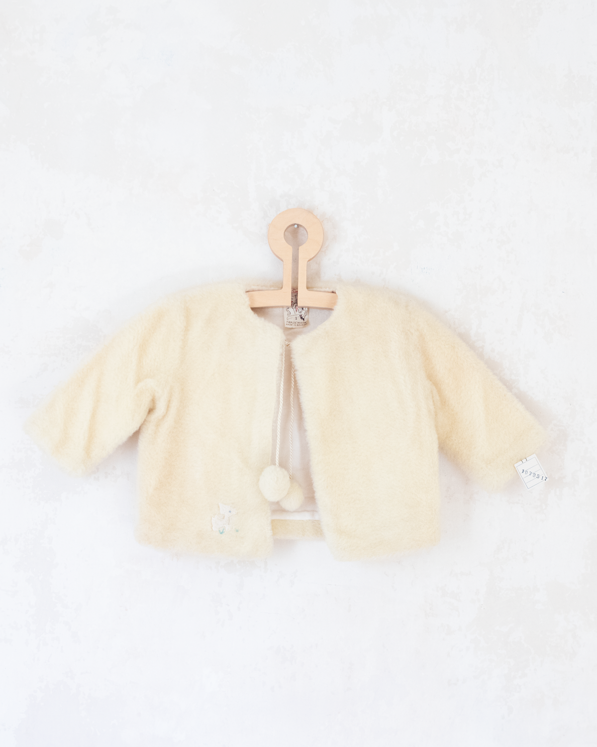Furry cardigan with embroidered duck | Belgian deadstock from the 70s | 12-18 months