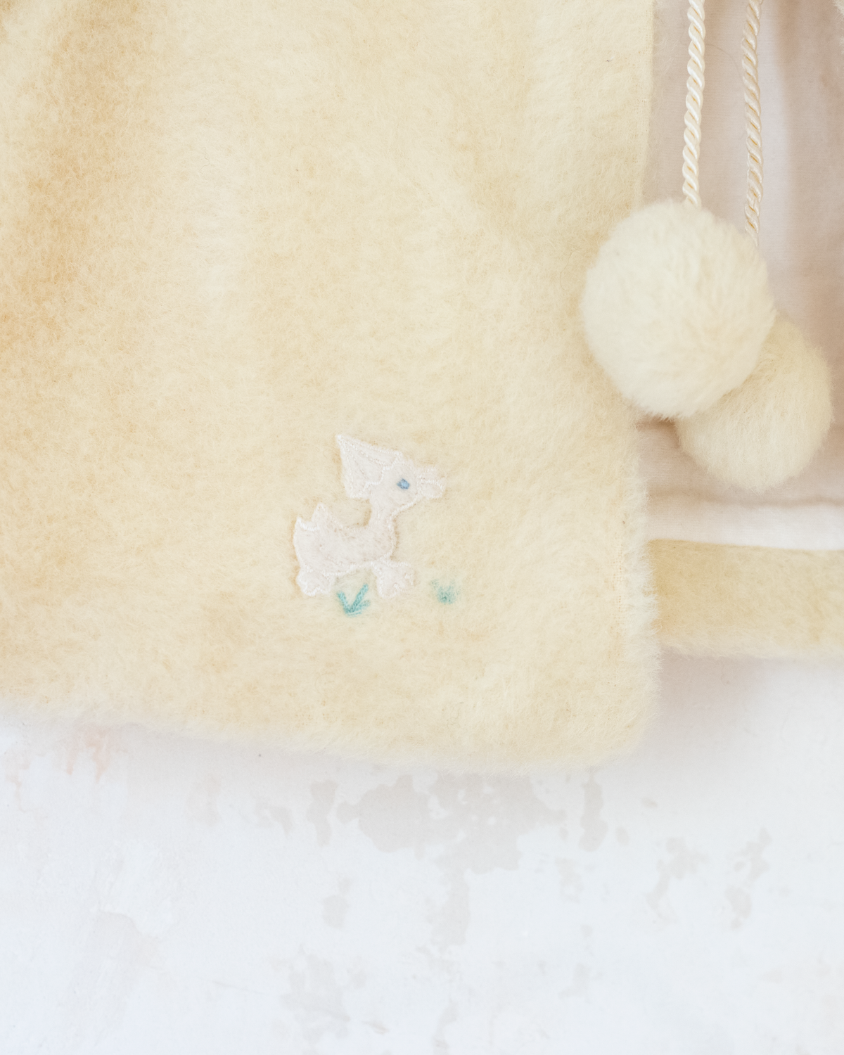 Furry cardigan with embroidered duck | Belgian deadstock from the 70s | 12-18 months