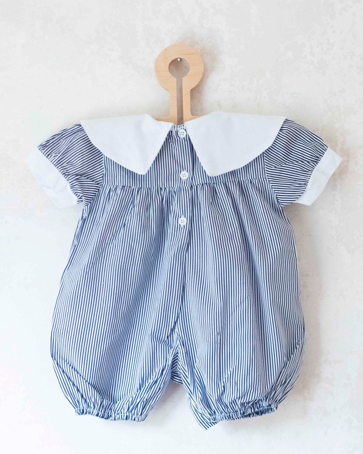 Striped overalls with bow tie | 9-12 months