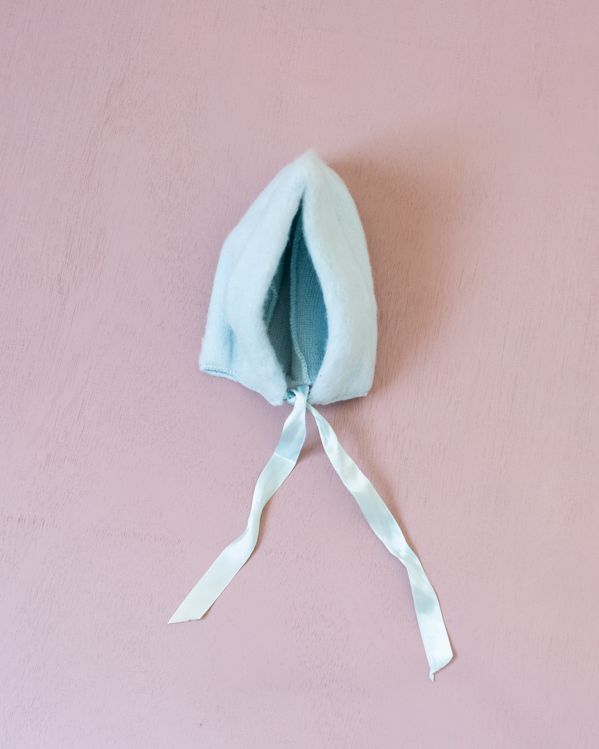 Wool hat with bow tie | Dead stock from Belgium | 6-9 months