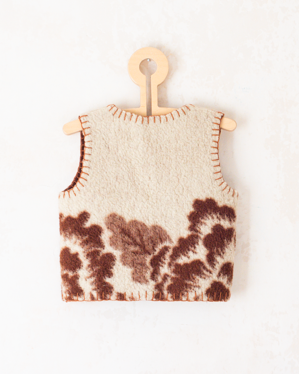 Upcycled beige wool vest with flowers | 9-12 months