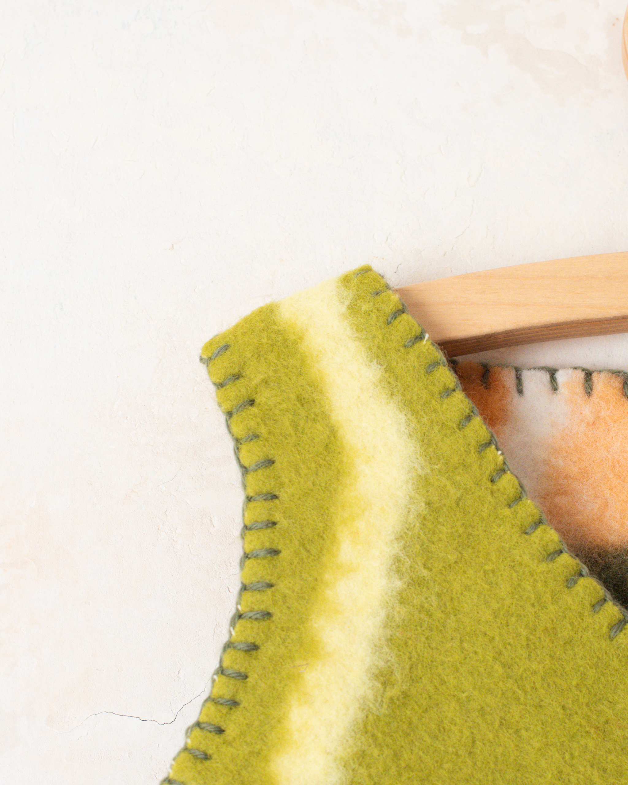 אפודת צמר ממוחדשת ירוקה משובצת | 4-5 שנים