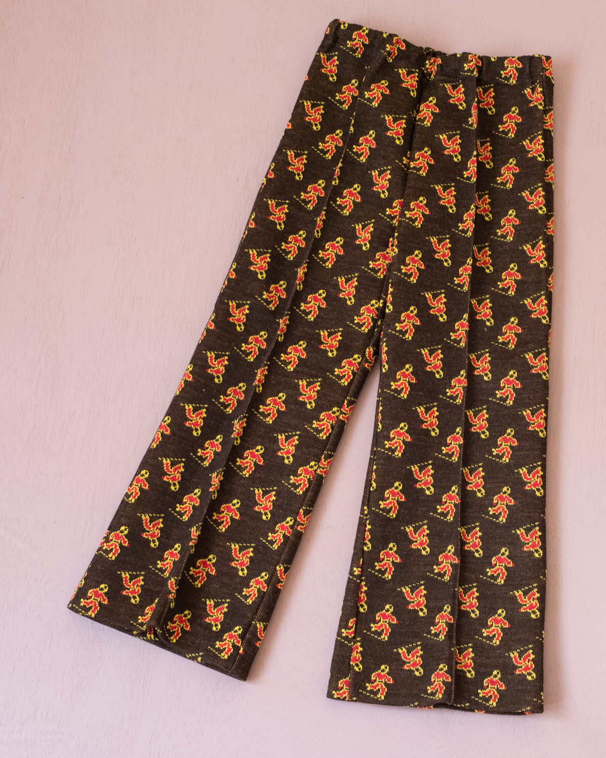 Brown pants with skiers | Dead stock from France | 12-18 months 