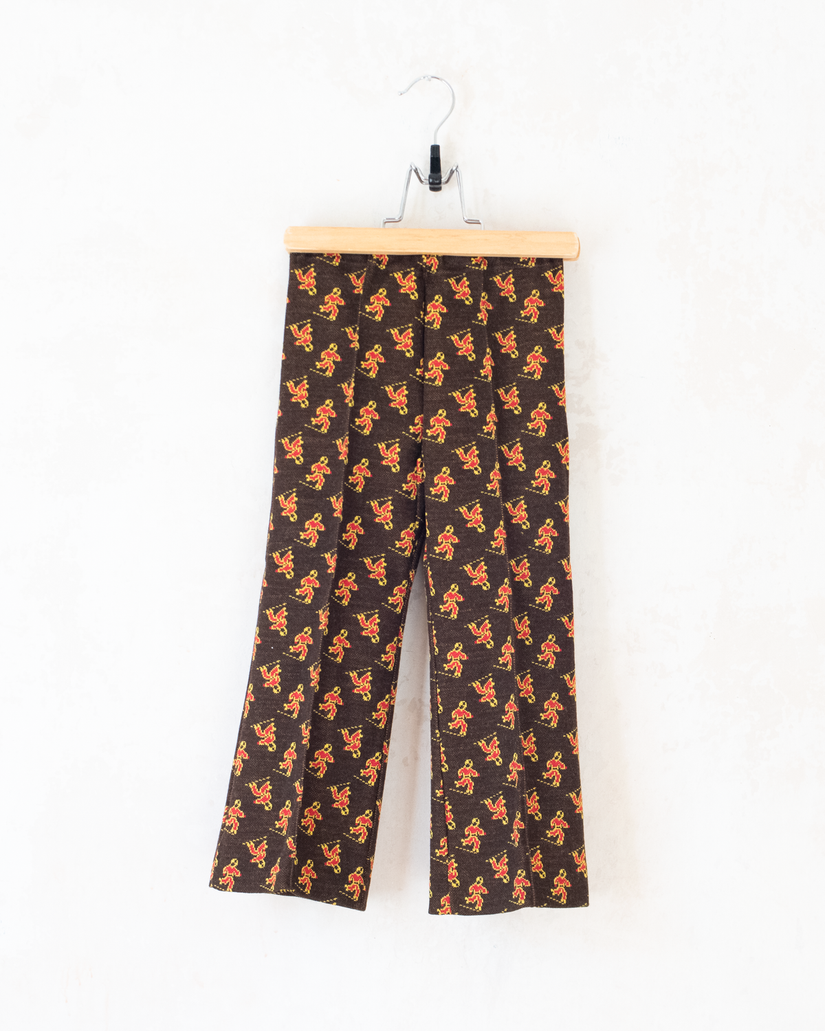 Brown pants with skiers | Dead stock from France | 12-18 months 