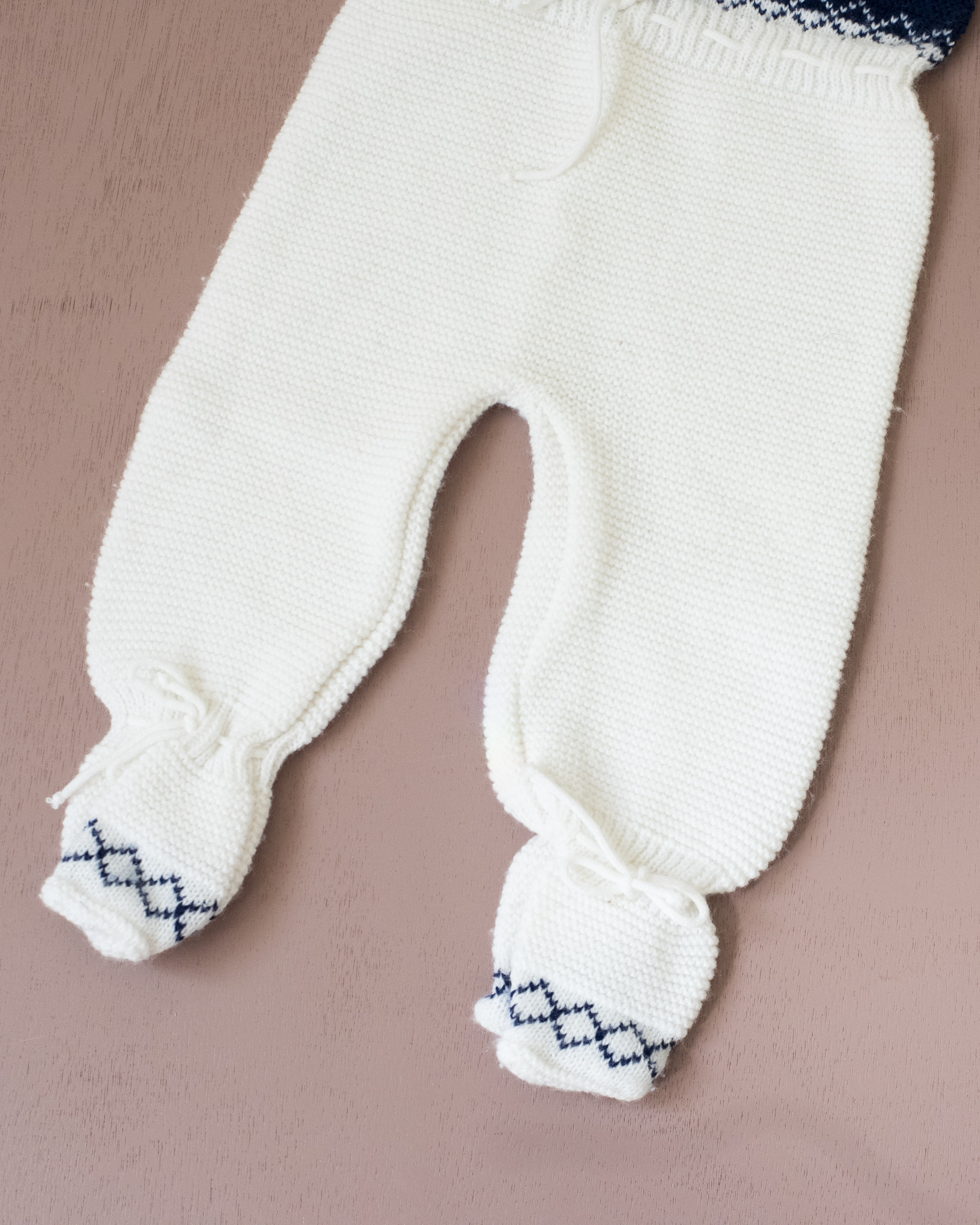 אוברול צרפתי סרוג עם רגליות | 9-12 חודשים