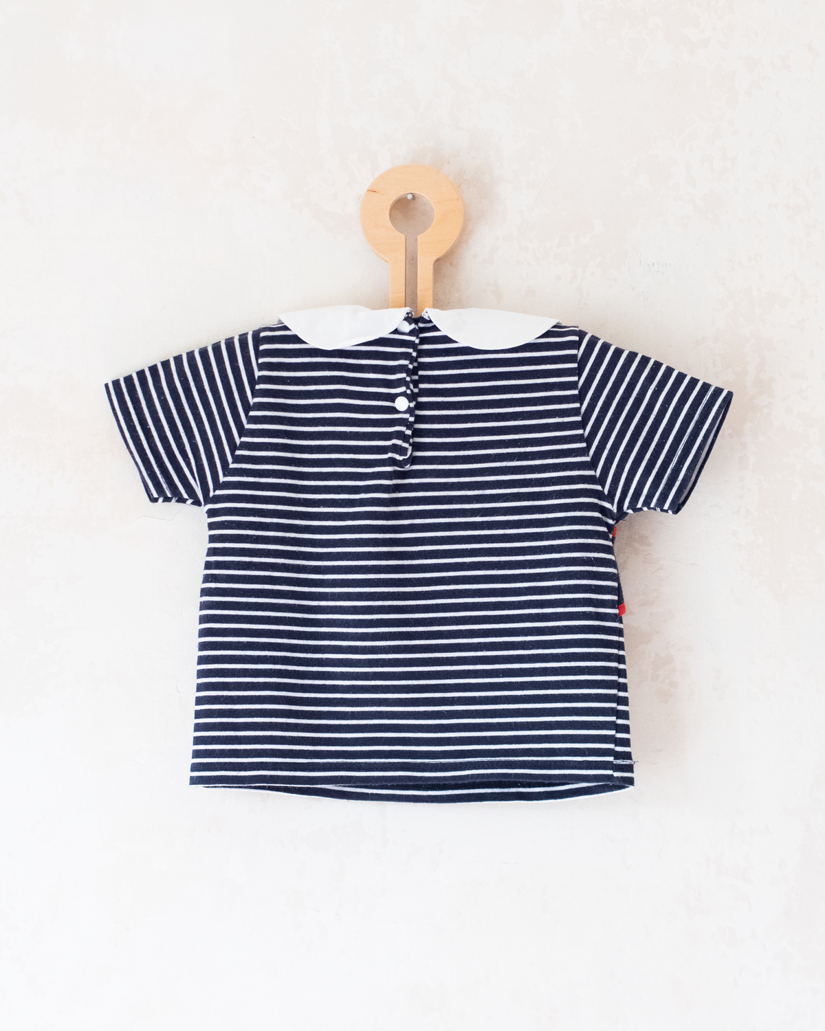 Short shirt with stripes and dolphin | 9-12 months