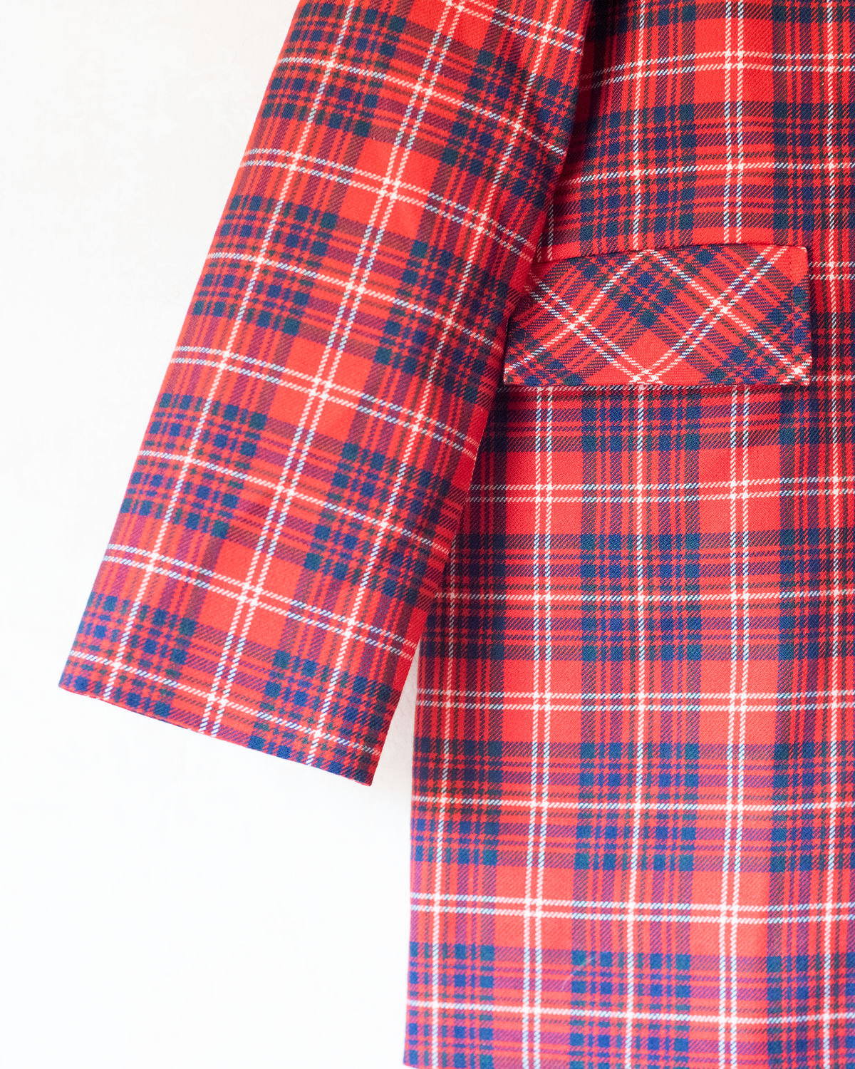 Red plaid jacket with gold buttons | French deadstock | 5-6 years