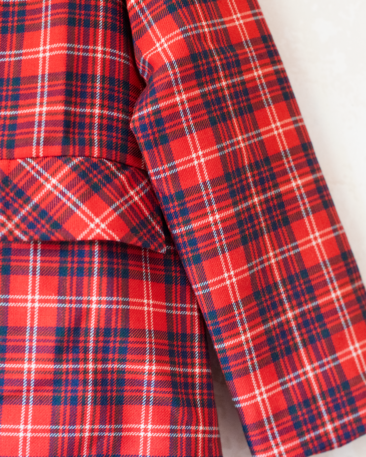 Red plaid jacket with gold buttons | French deadstock | 5-6 years