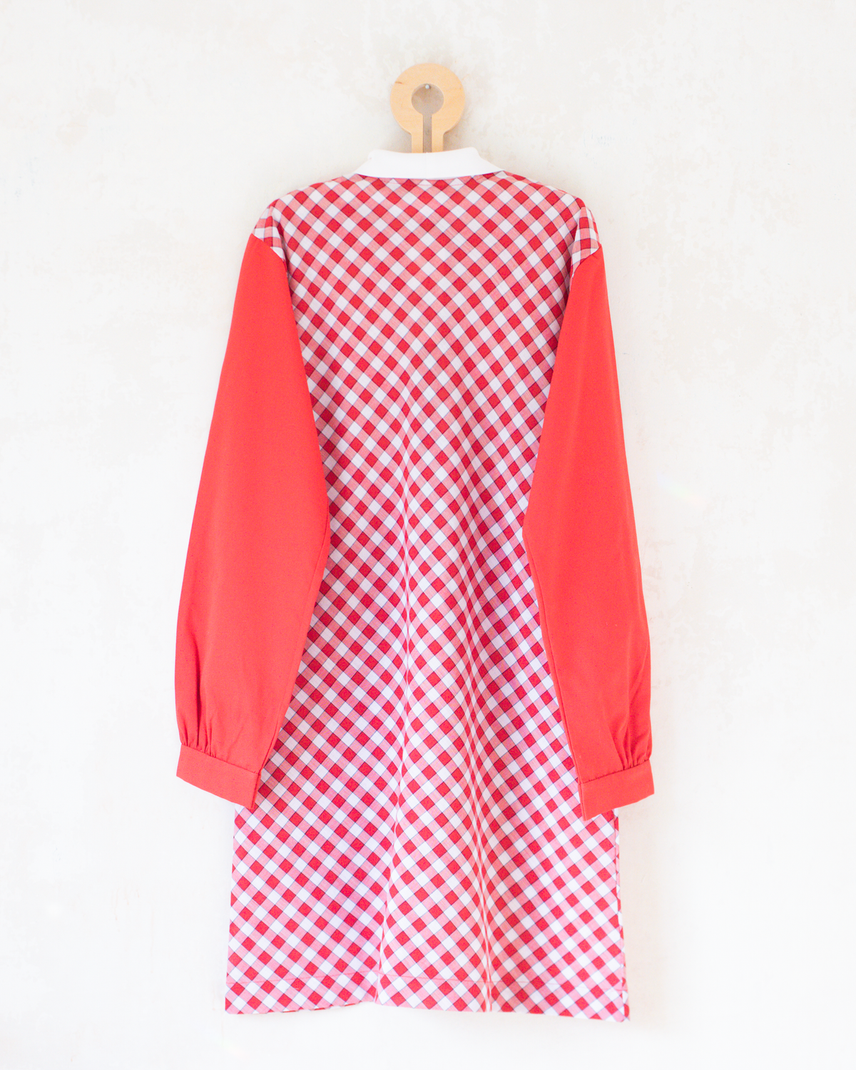 Red and white plaid dress | French deadstock from the seventies | 10-11 years