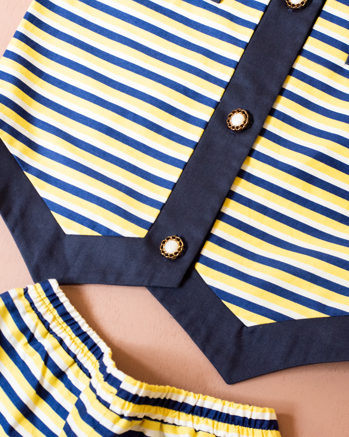 Stripes and pearl button set | Dead stock from England | 10-11 years