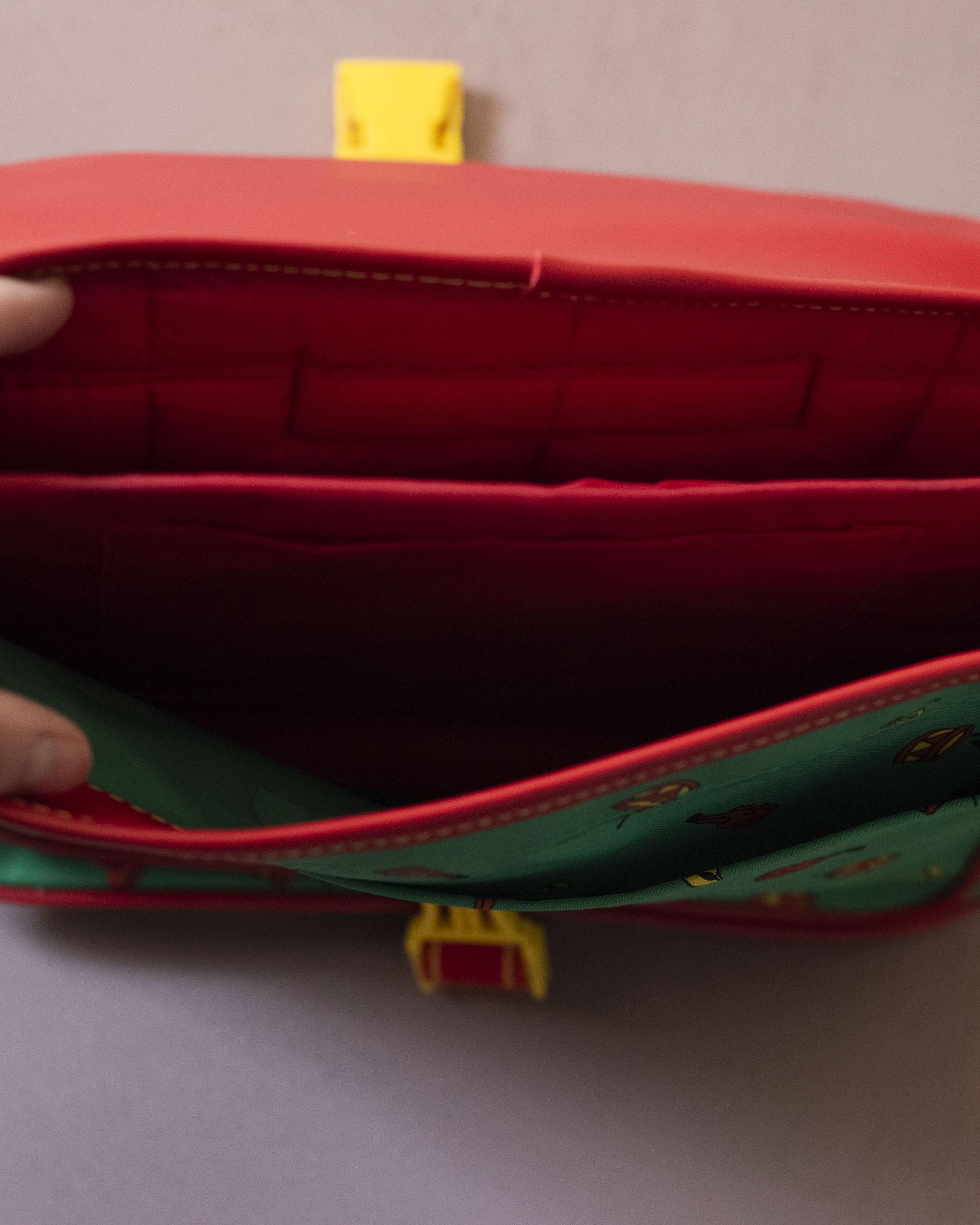 ילקוט ירוק | המלך בבר מנגן