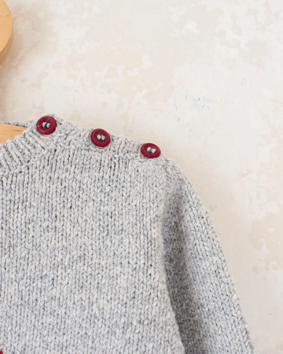 Grey knit with sailboat | 5-6 years