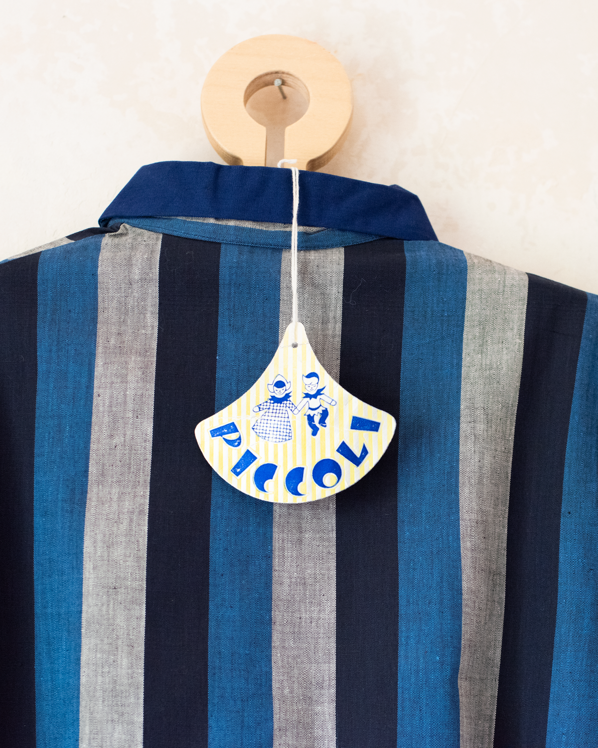Striped shirt with belt at the waist | French deadstock from the seventies | 7-8 years