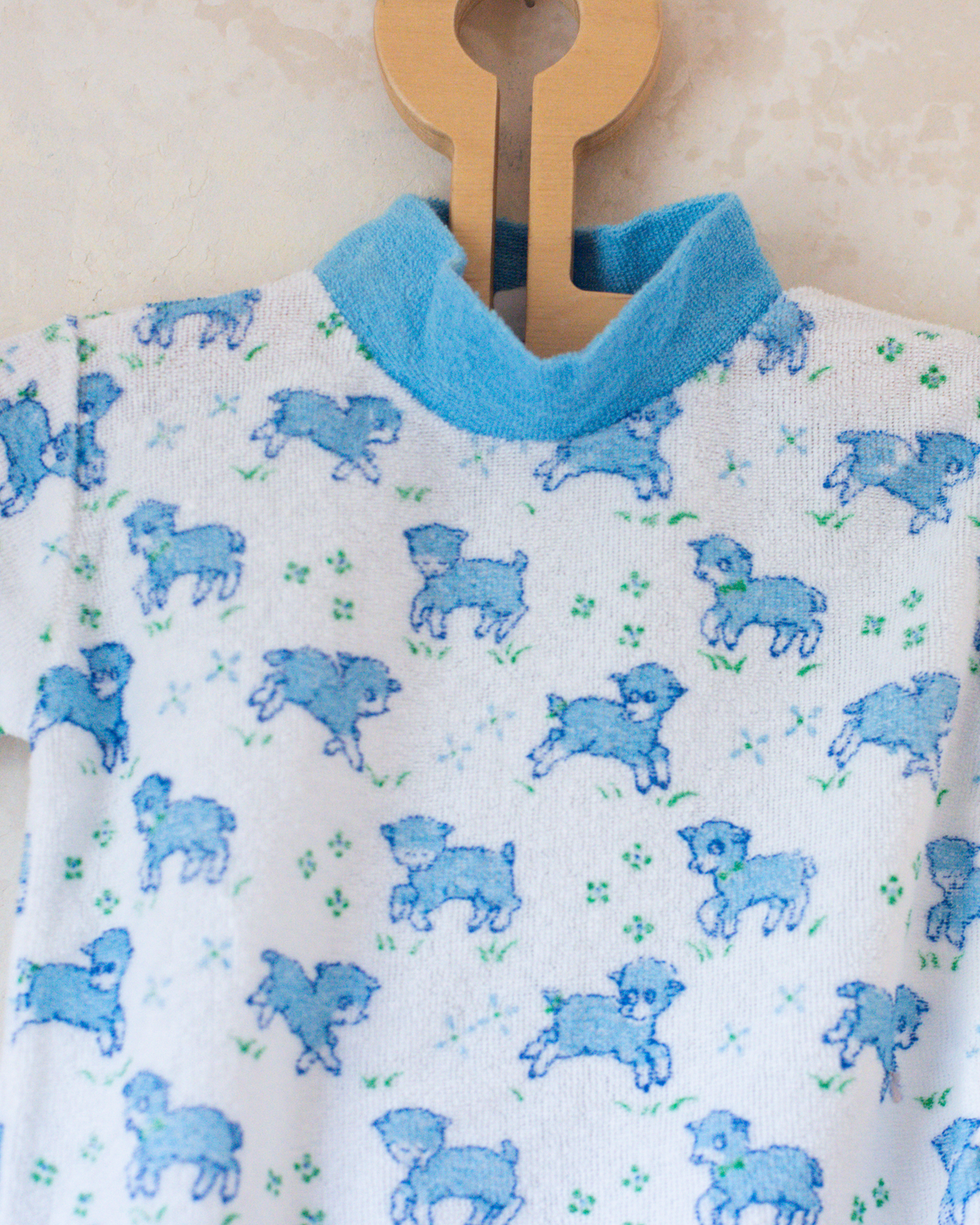 Towel fabric set with sheep in light blue | 18-24 months