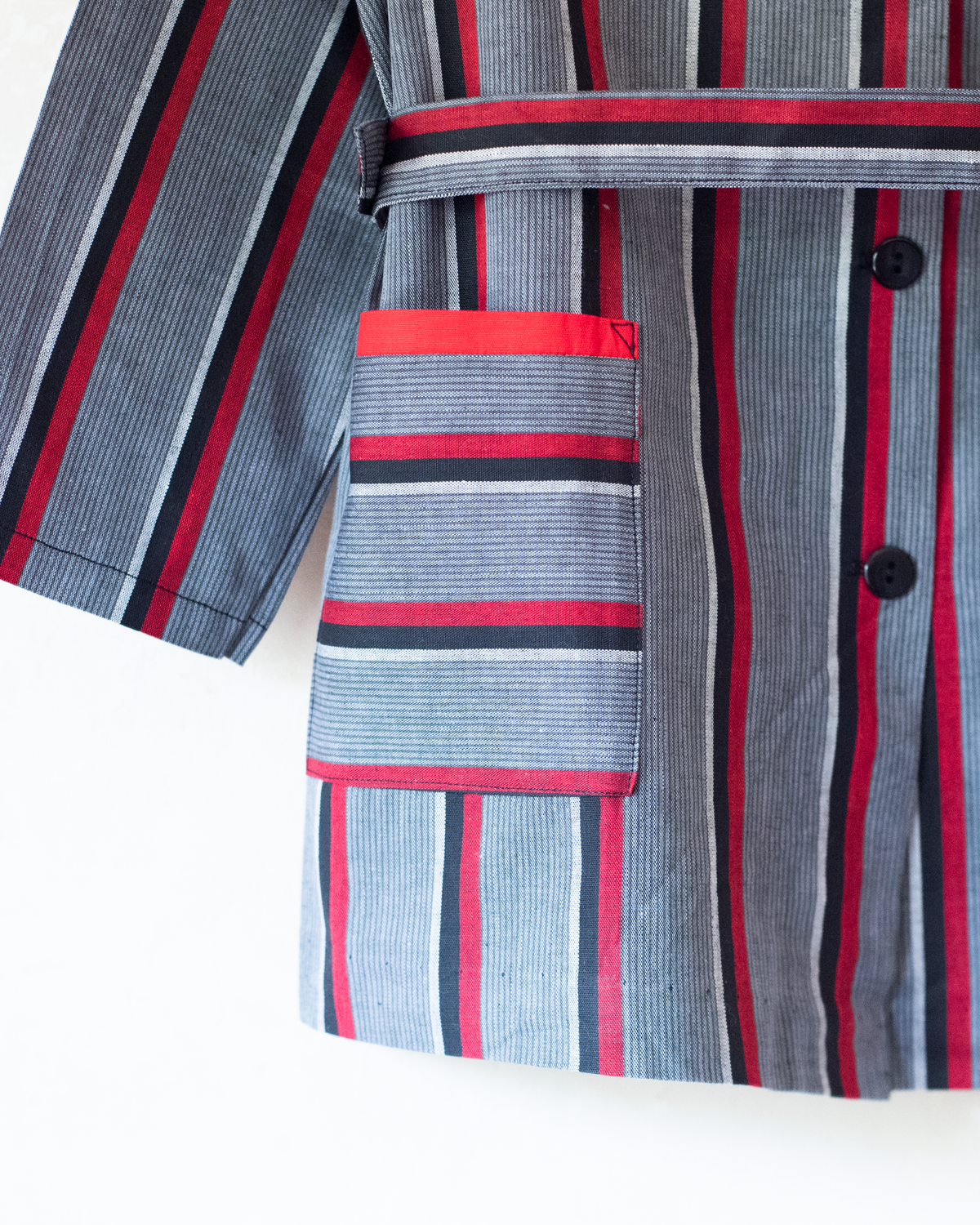 Striped shirt with red collar | French deadstock from the seventies | 6-7 years