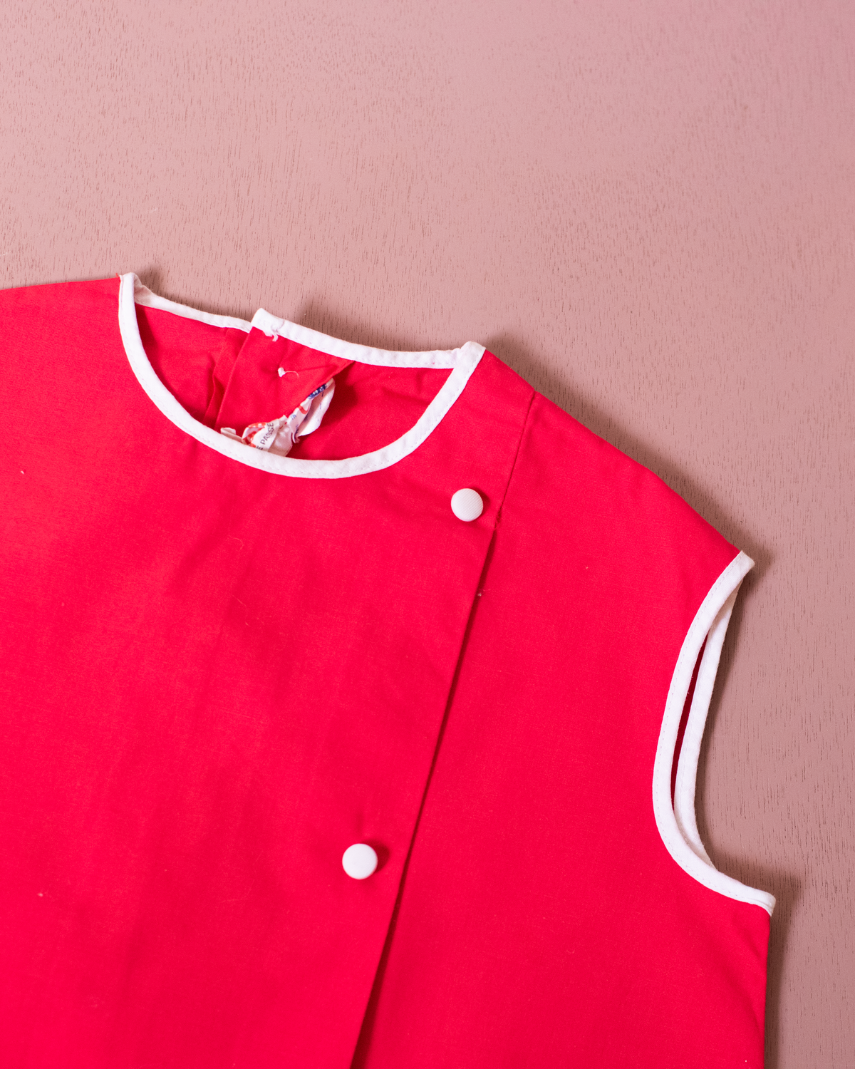 Red tunic/dress with dog and street lamp girl embroidery | 9-12 months
