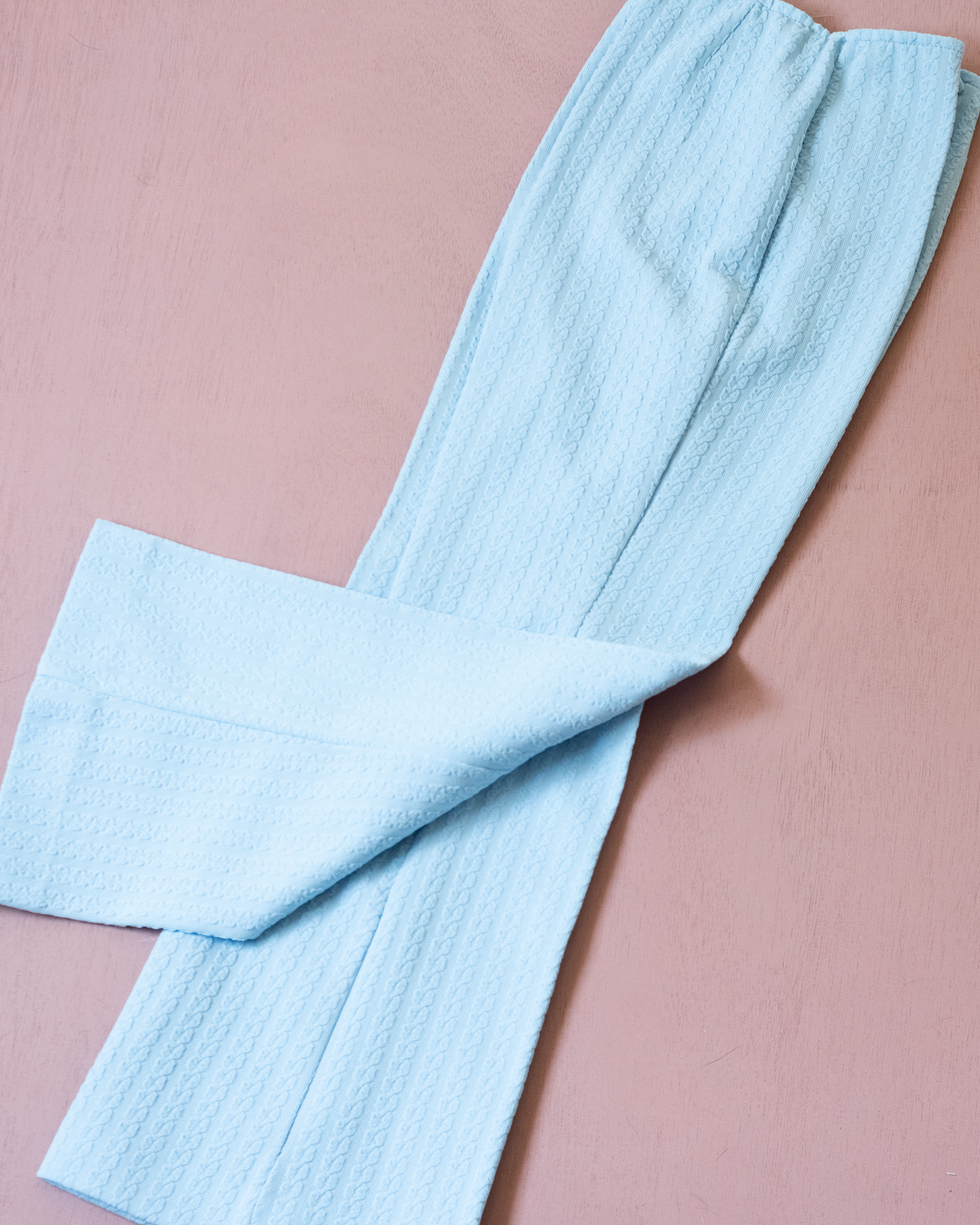 Light blue cardigan and long pants | Dead stock from Italy | 8-9 years