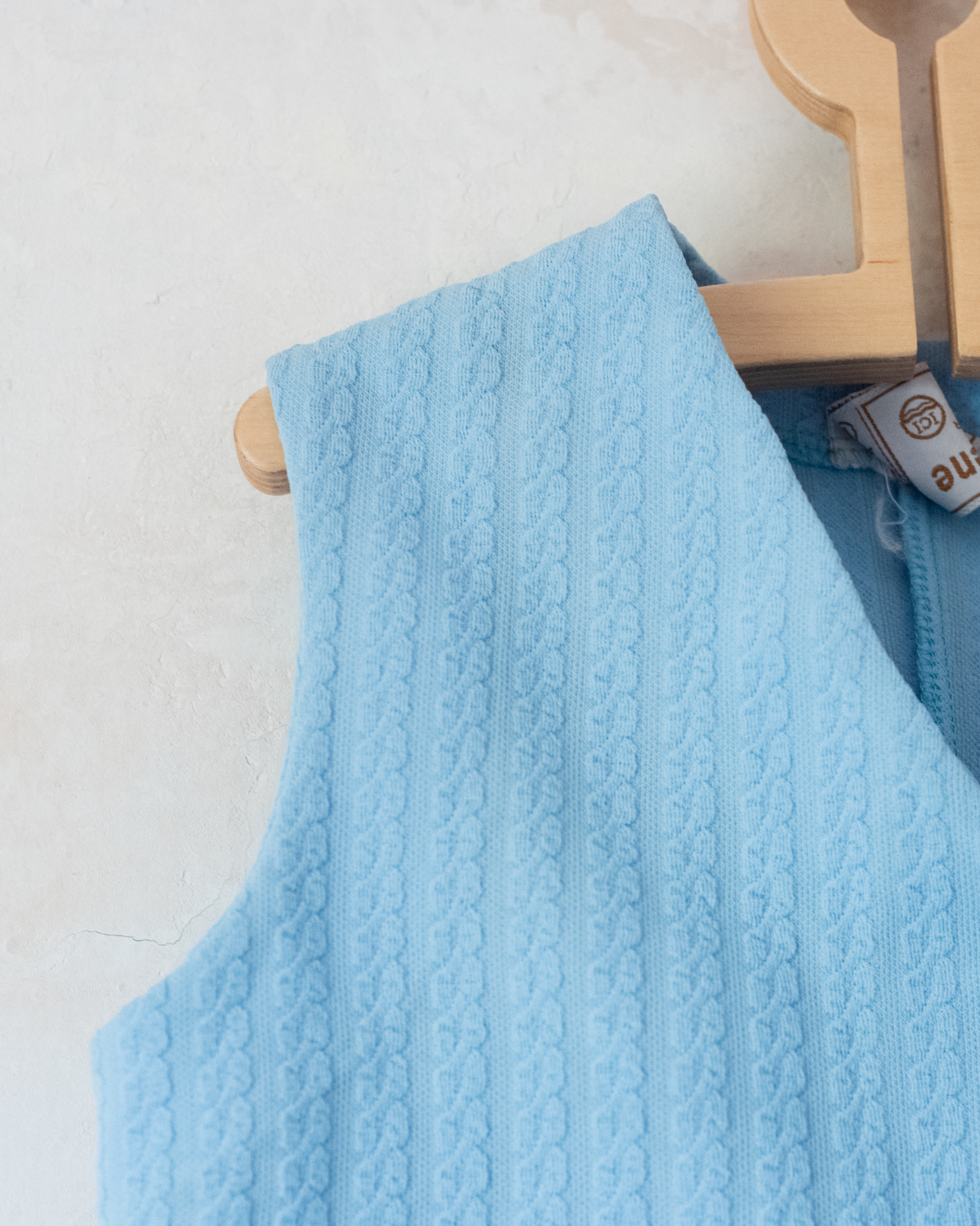 Light blue cardigan and long pants | Dead stock from Italy | 8-9 years