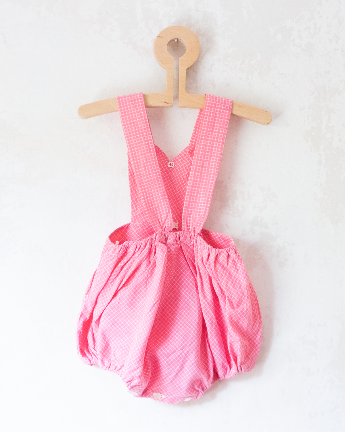 Pink heart-shaped plaid romper | 12-18 months