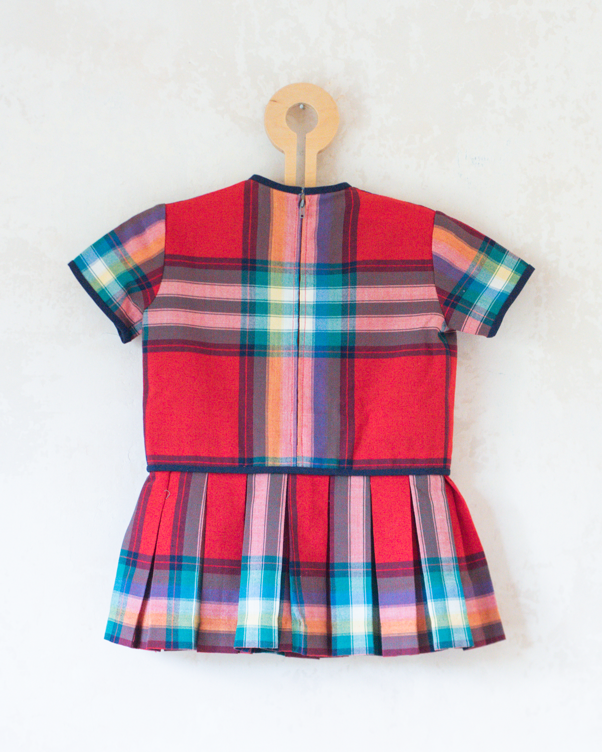 French plaid dress with tie and pleats | 9-12 months