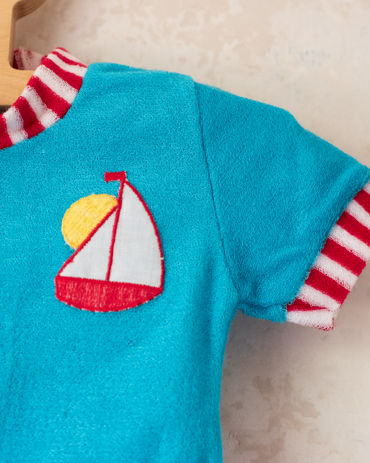 Colorful terry cloth romper with stripes and a sailboat | Spanish dead stock | 3-6 months