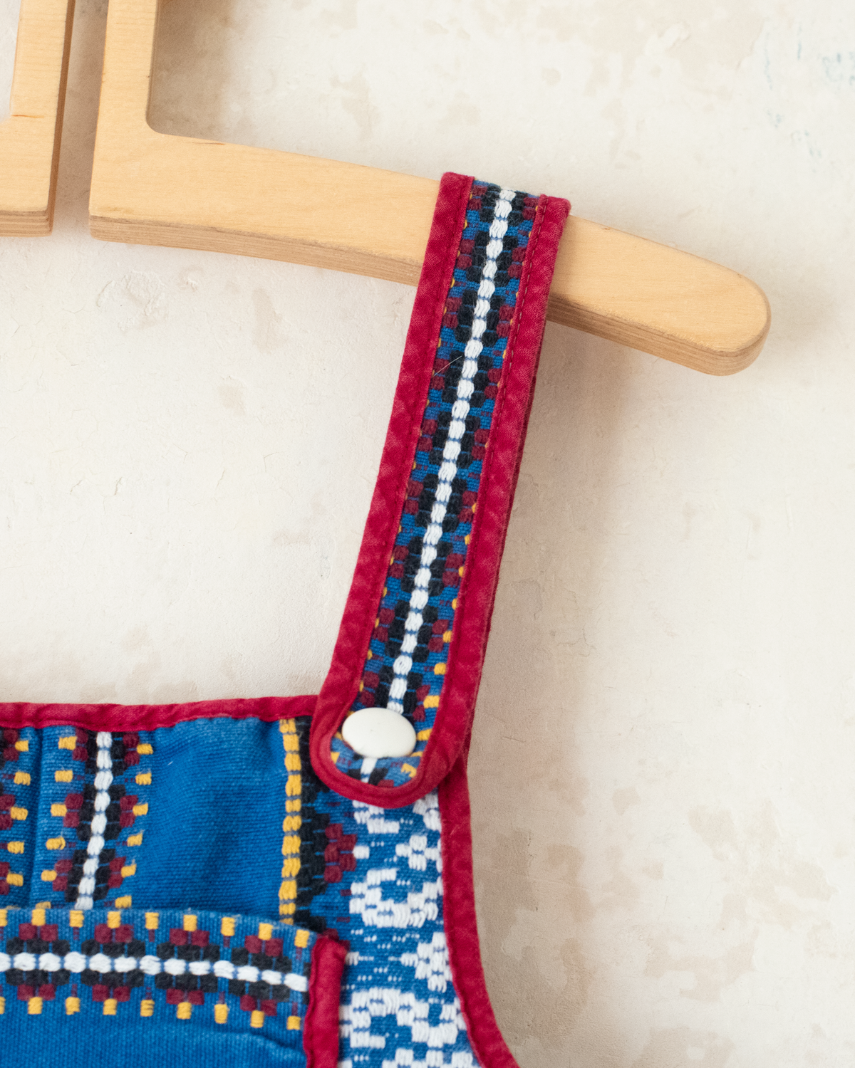 Blue romper with colorful embroidery | 9-12 months