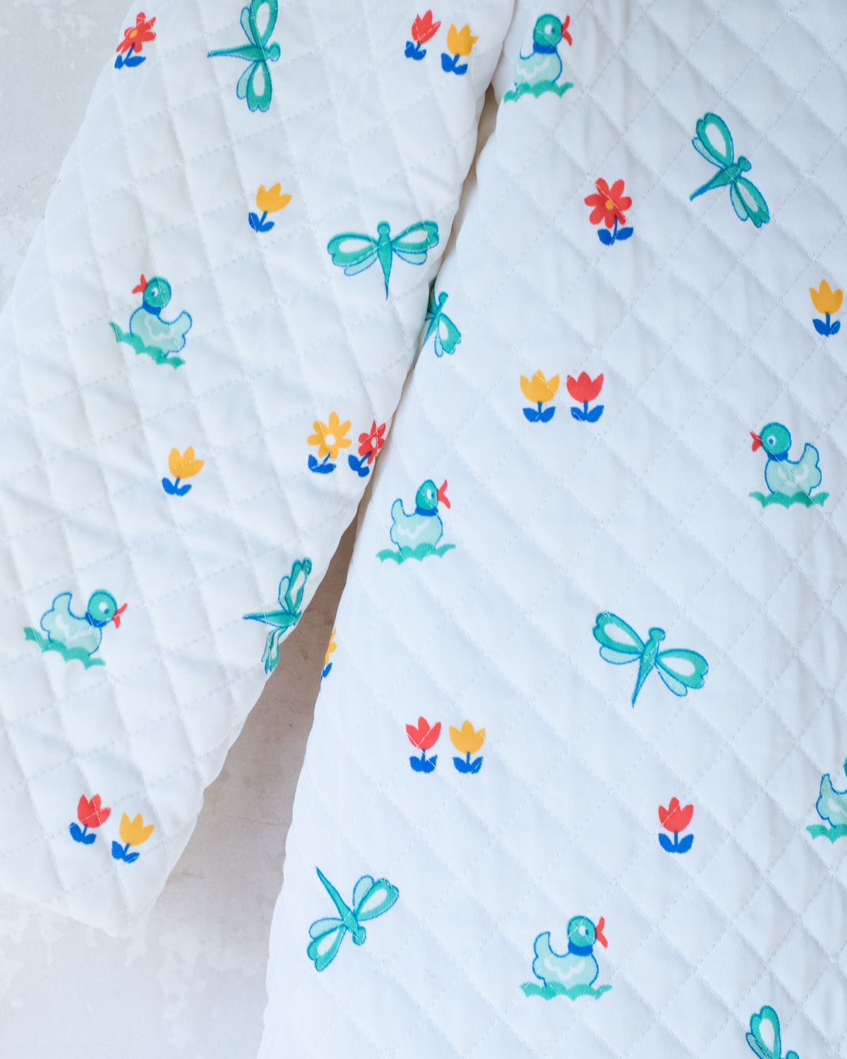 Synthetic jacket with nostalgic prints | 7-8 years