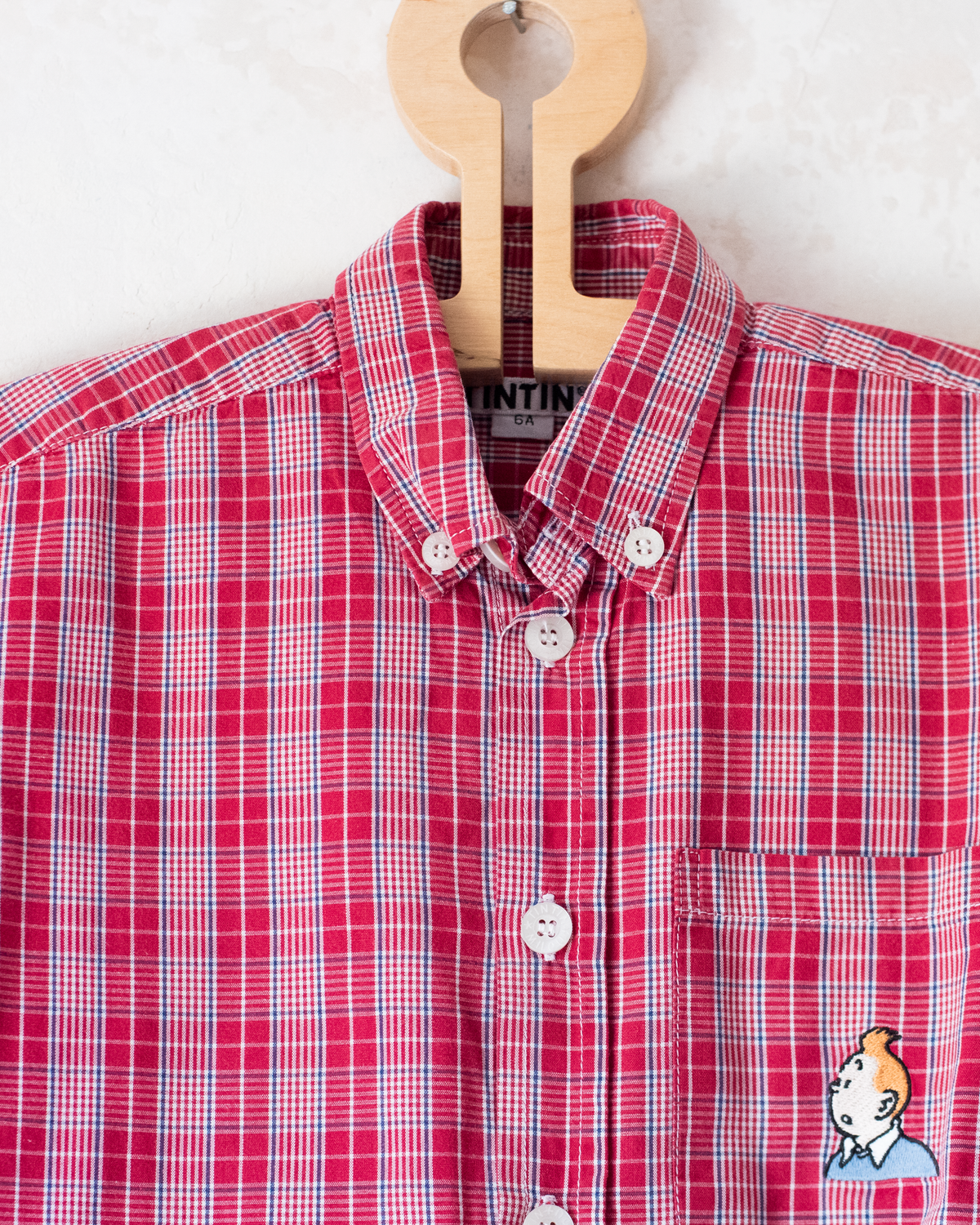 Red button-down shirt with Tintin embroidery | 3-4 years