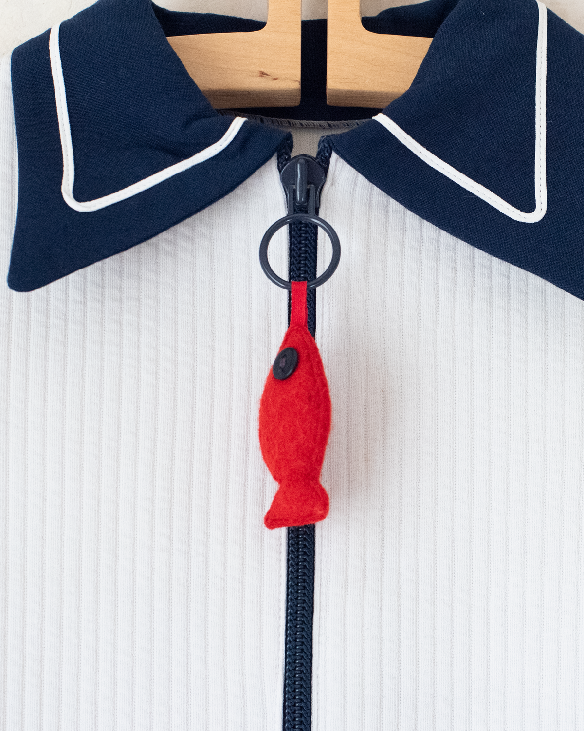Sailor dress with red fish and fleece | 8-9 years
