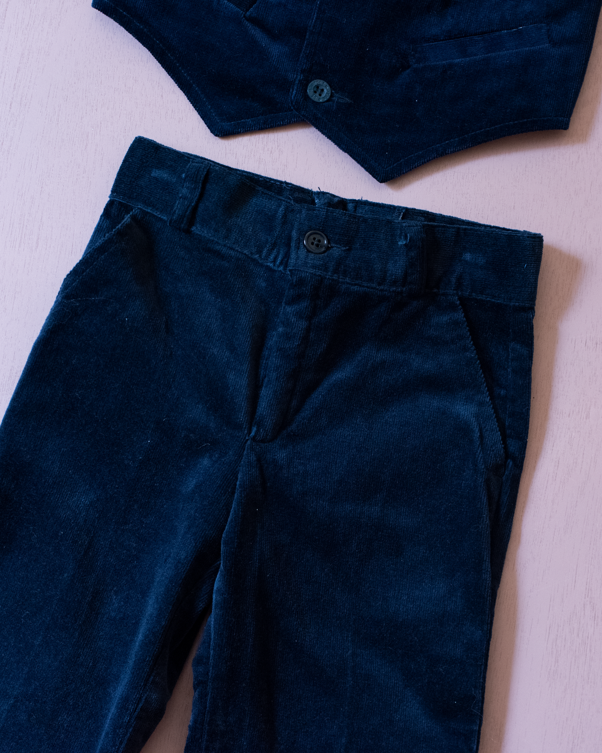 Vest and pants set from France in blue corduroy | 5-6 years