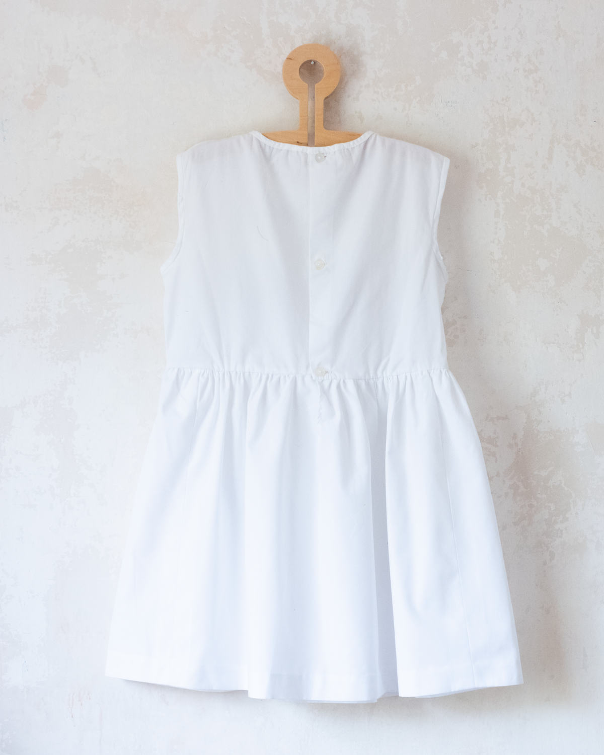 White dress with Little Red Riding Hood embroidery | 4-5 years