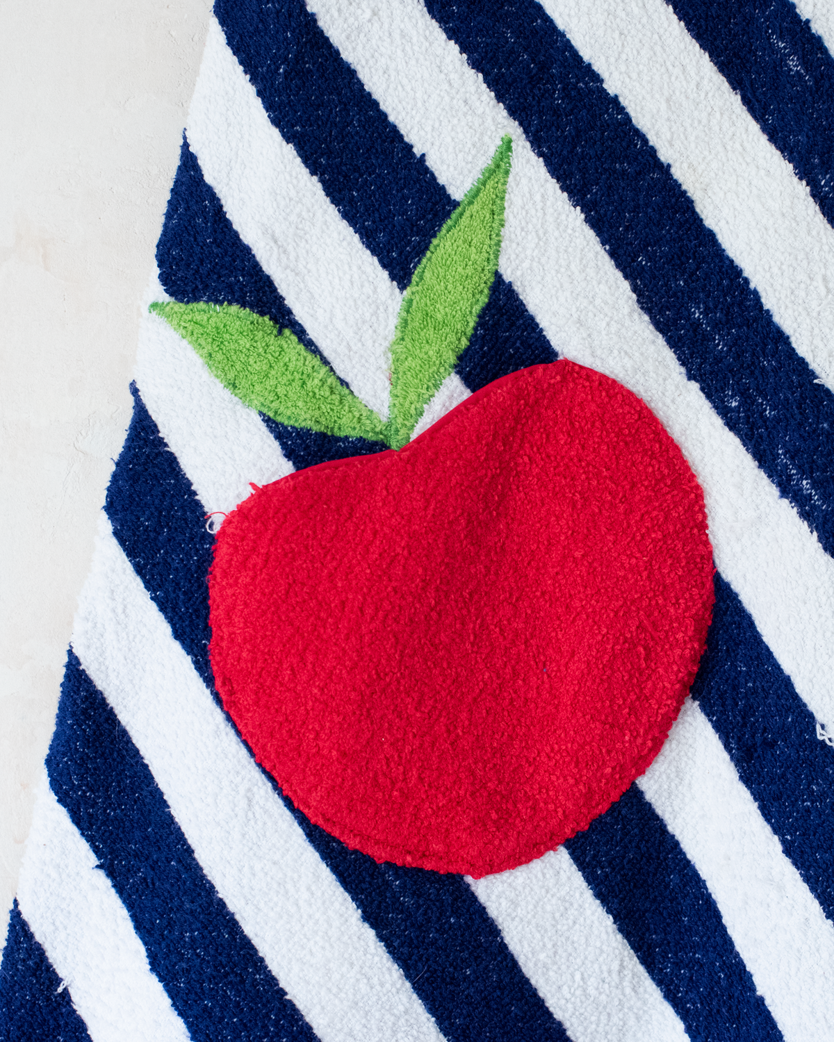 Terrycloth dress with stripes and an apple | French deadstock from the 70s | 6-7 years