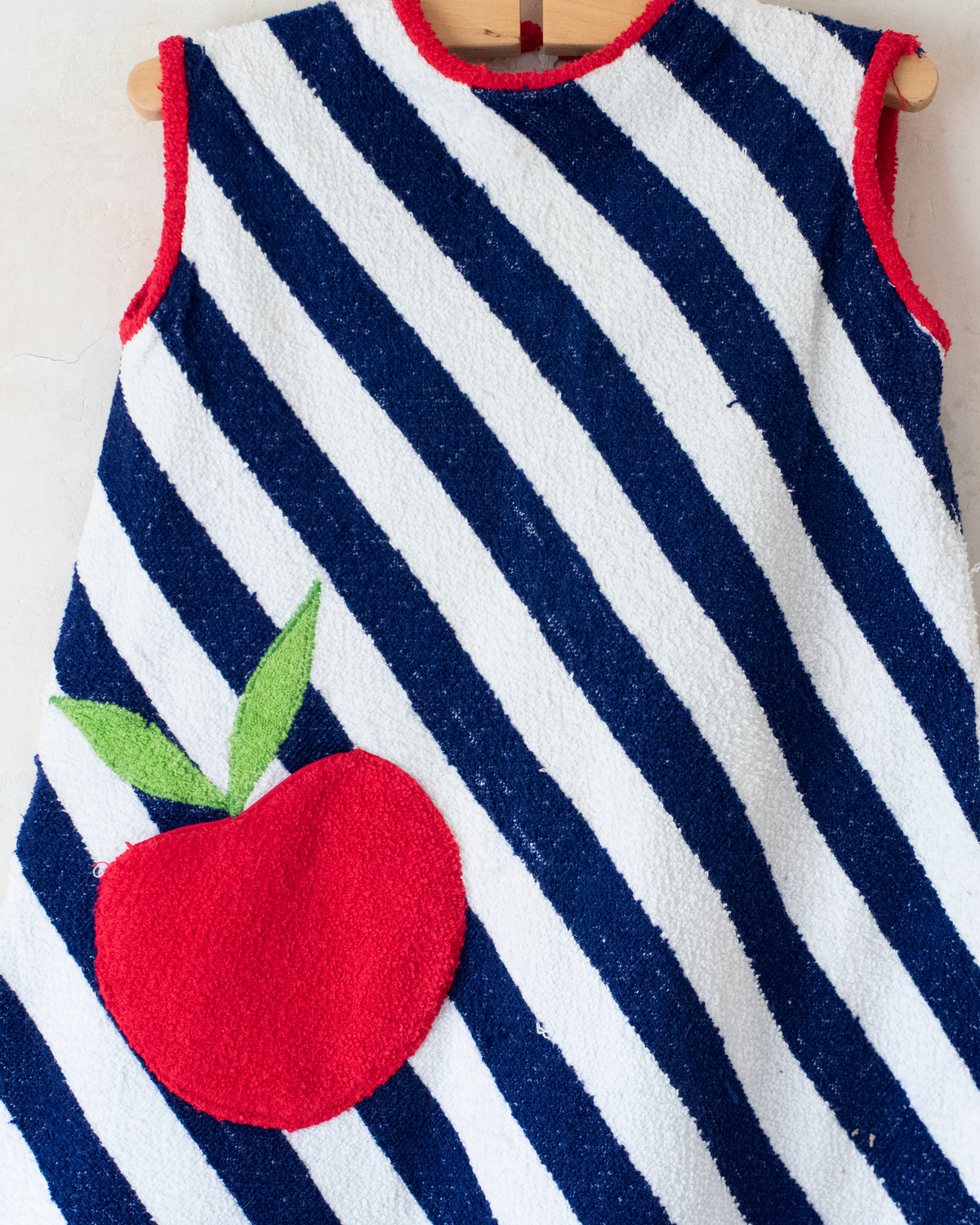 Terrycloth dress with stripes and an apple | French deadstock from the 70s | 6-7 years