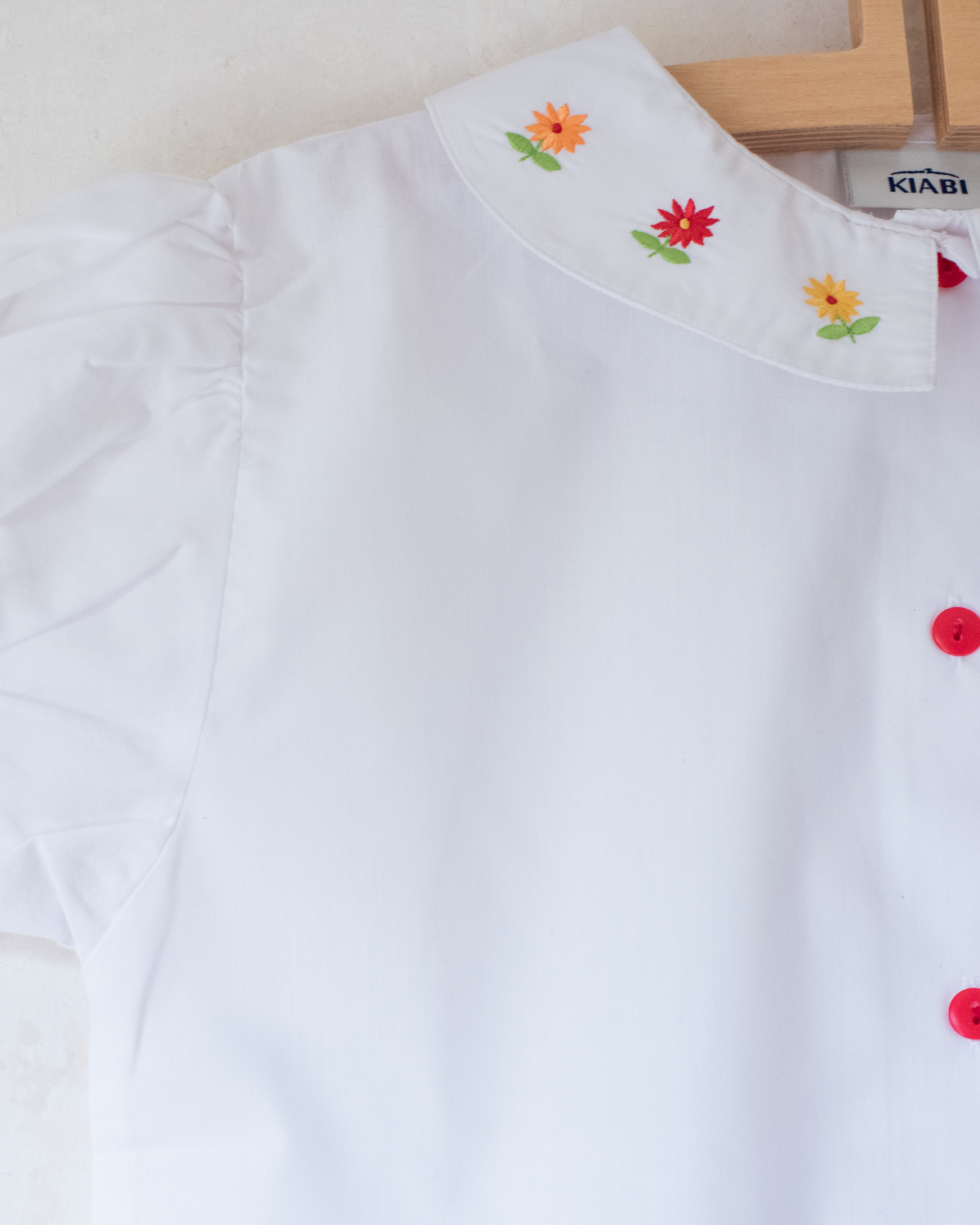 White shirt with floral embroidery | 10-11 years