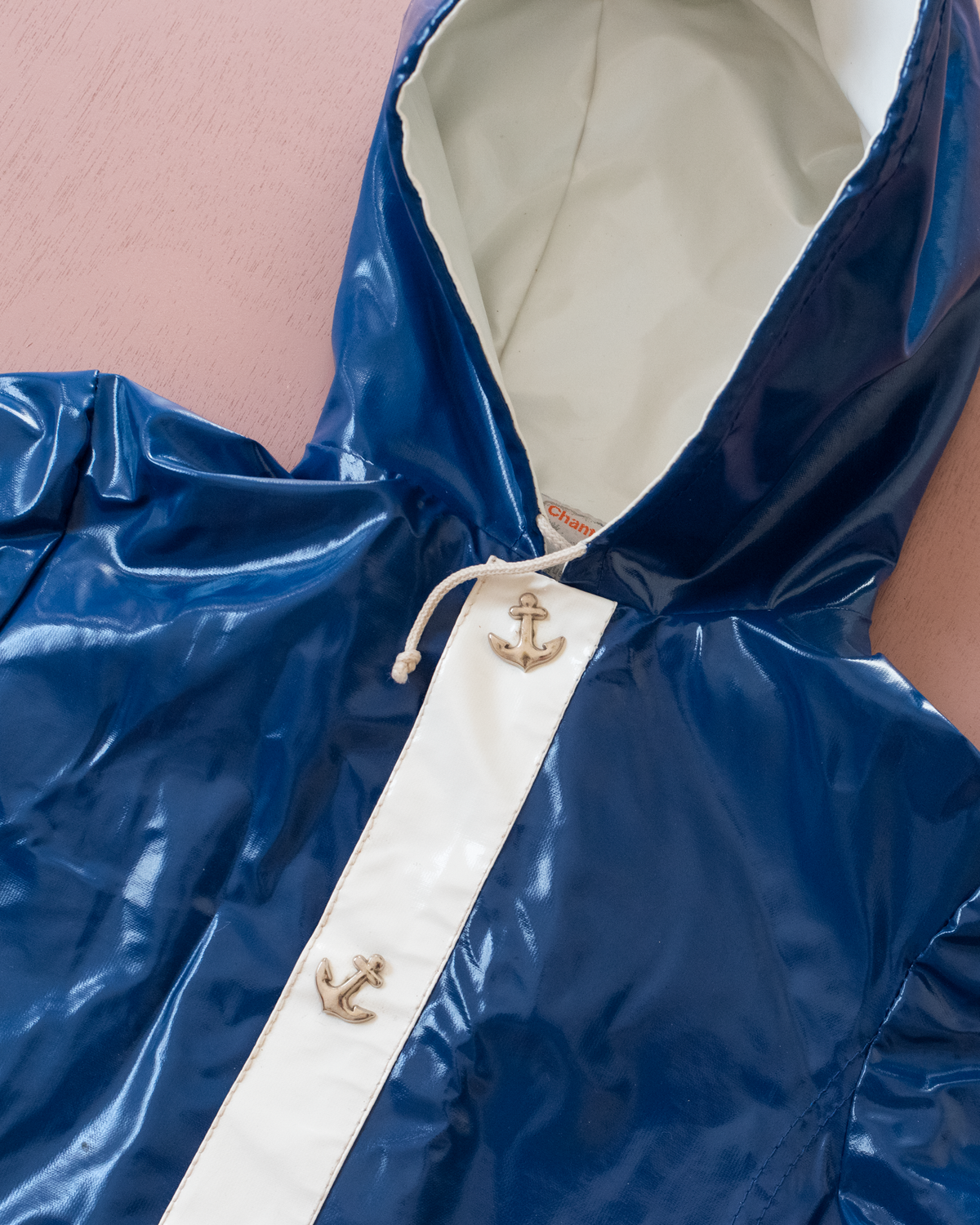 Blue raincoat with anchor buttons | 4-5 years
