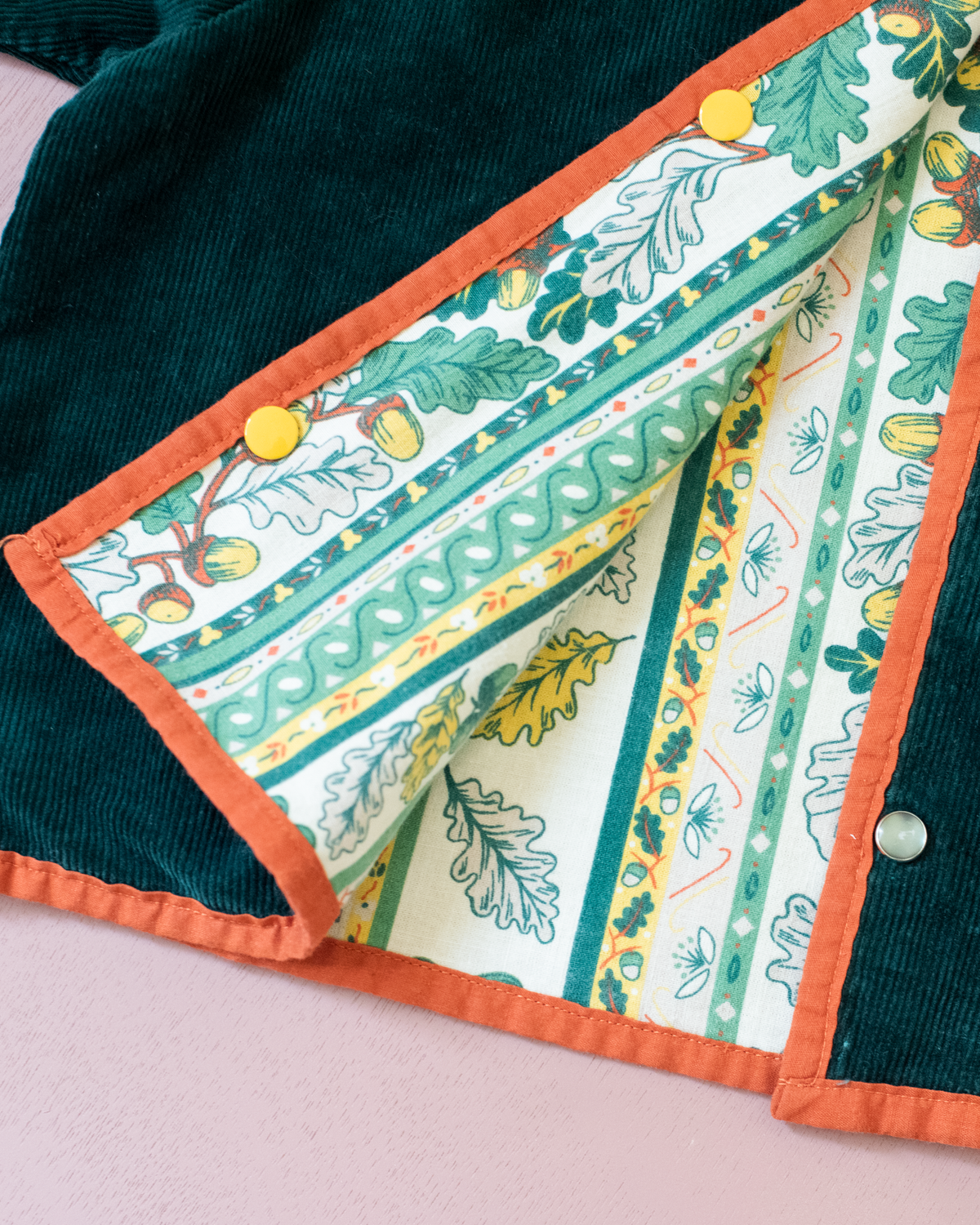 Reversible jacket with leaves, acorns and corduroy | 5-6 years