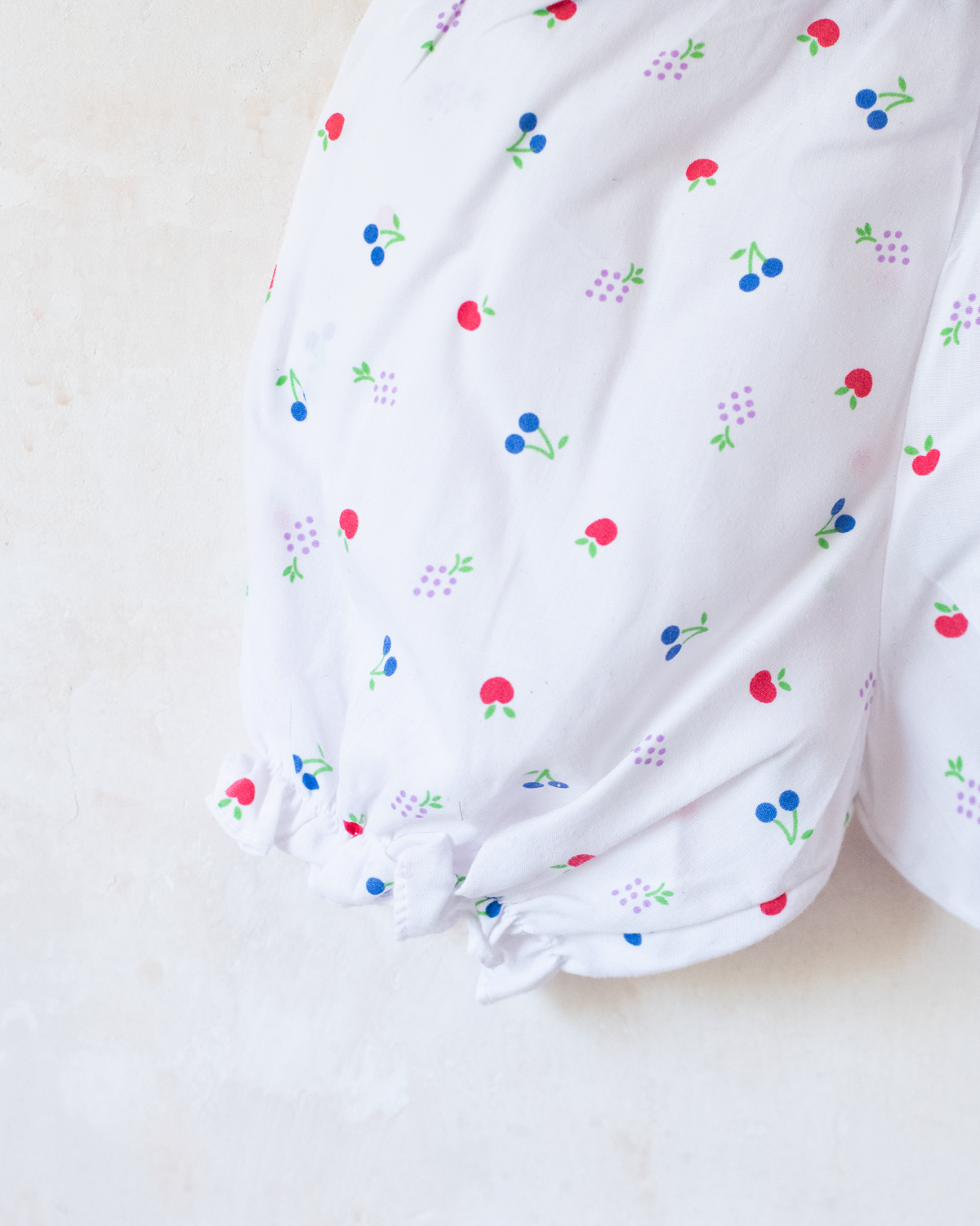 Set with colorful fruits and blue ribbons | 12-18 months