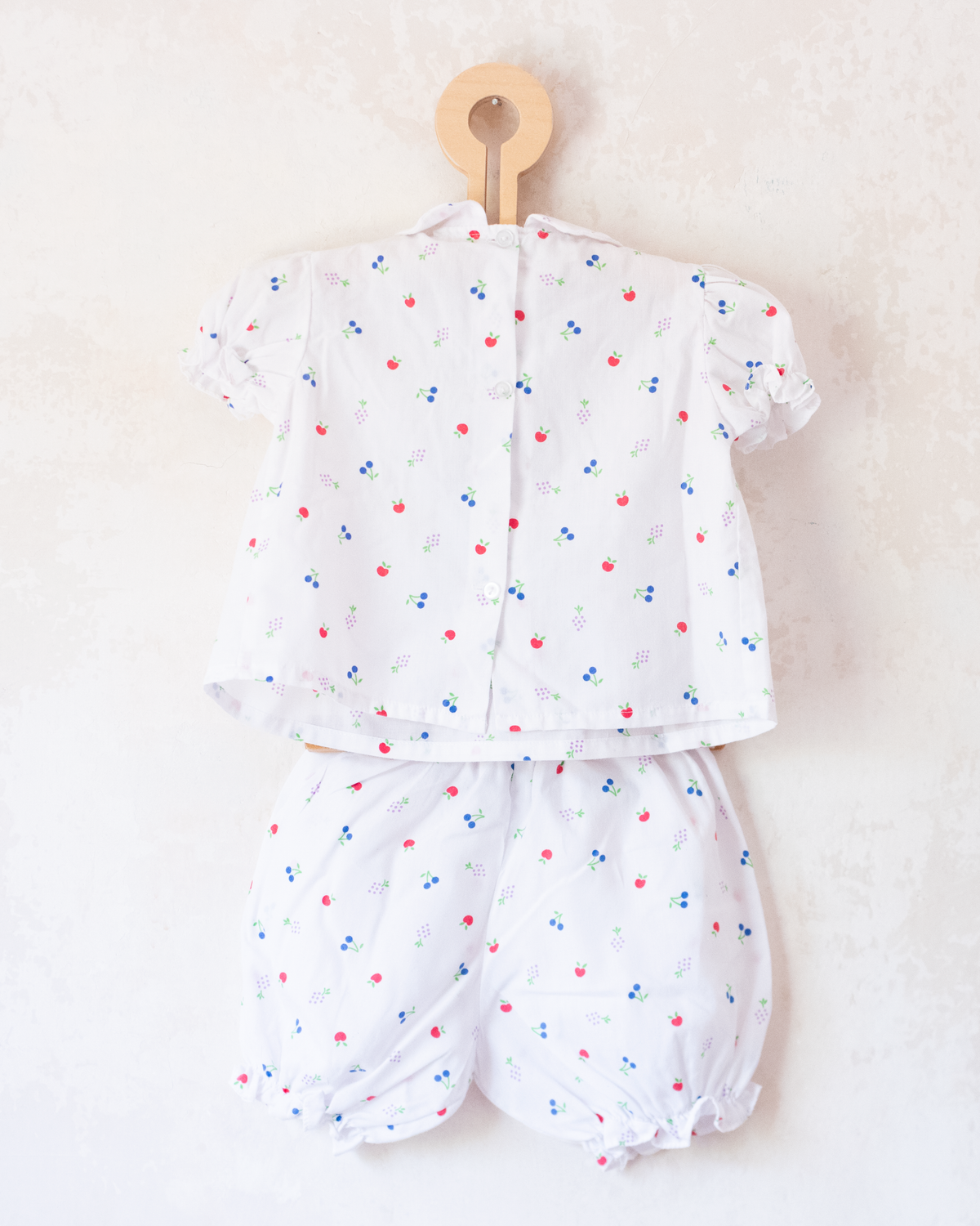 Set with colorful fruits and blue ribbons | 12-18 months