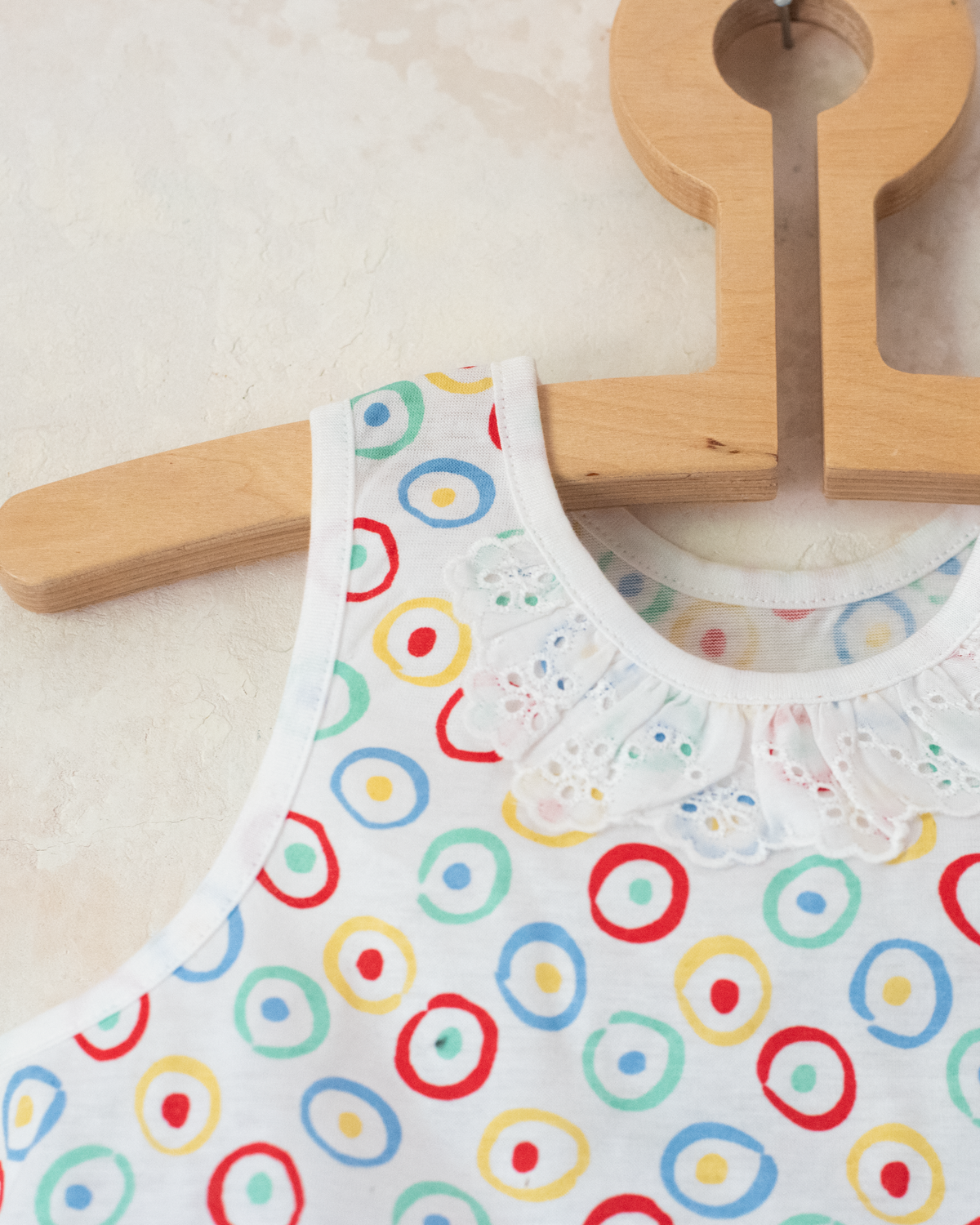 Set of colorful circles with white lace | 6-9 months