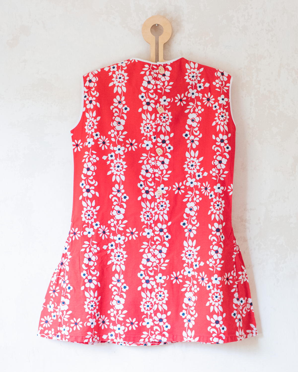 Red dress from the 80s | 7-8 years