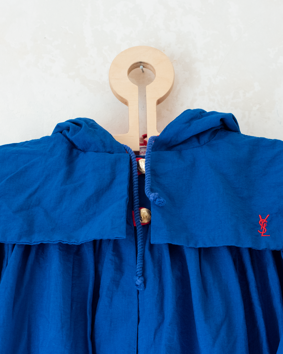 Blue coat with embroidered mouse from Yves Saint Laurent | 7-8 years