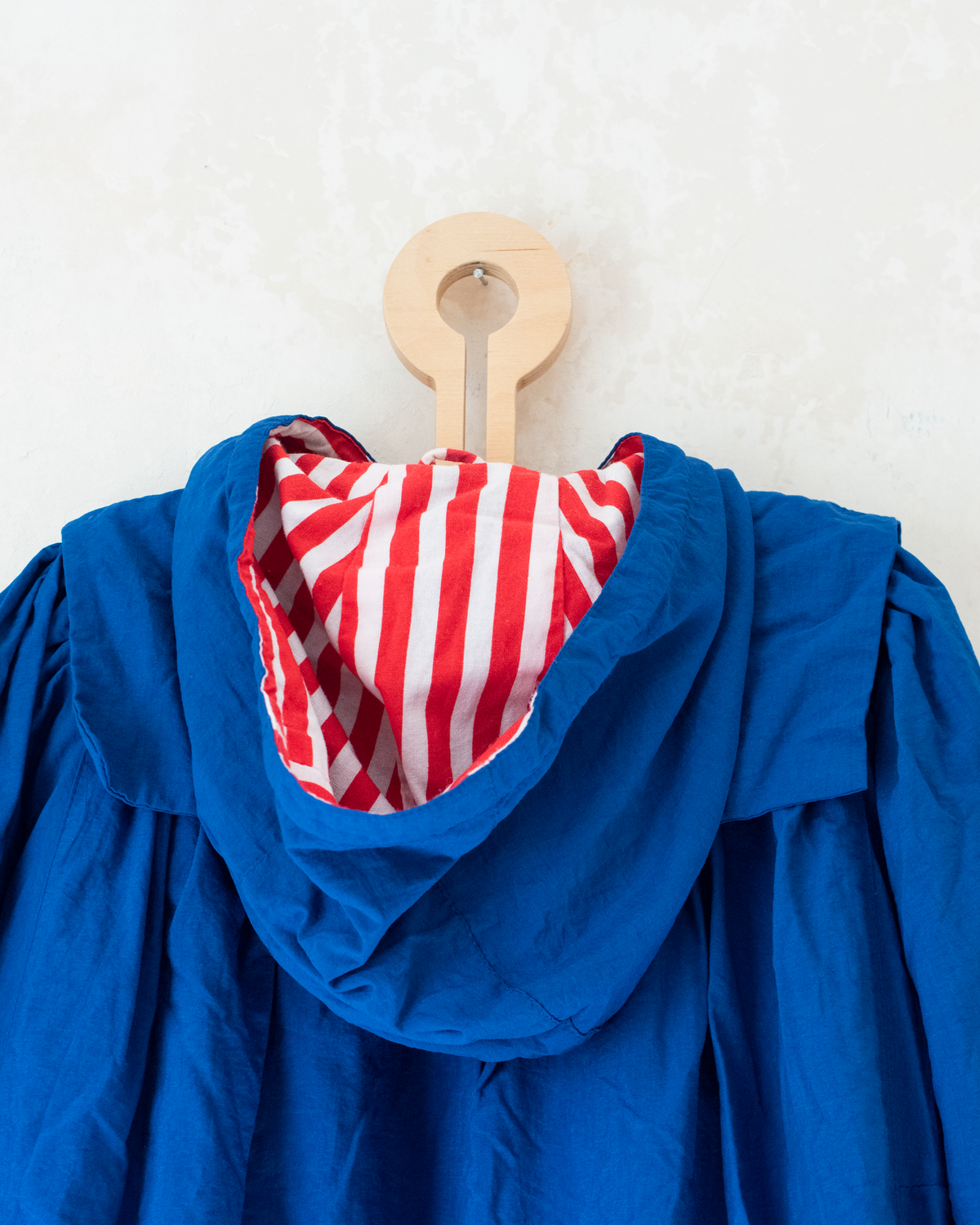 Blue coat with embroidered mouse from Yves Saint Laurent | 7-8 years