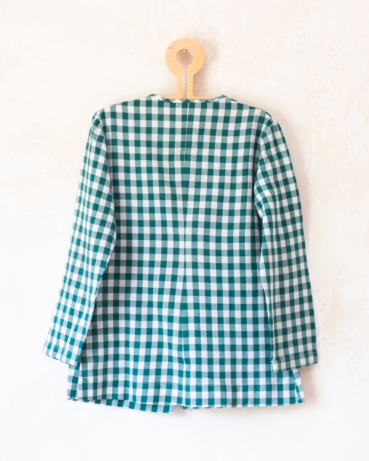 Green and white checkered shirt with flowers | 7-8 years