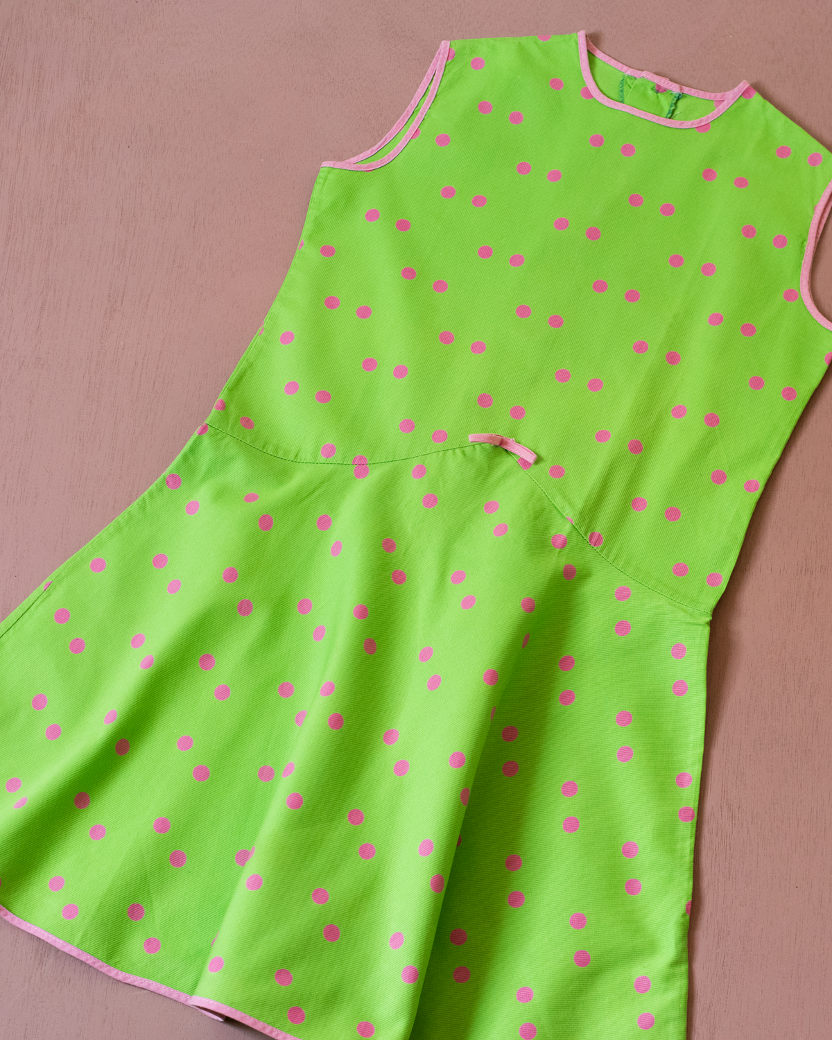 Green dress with pink dots | 5-6 years