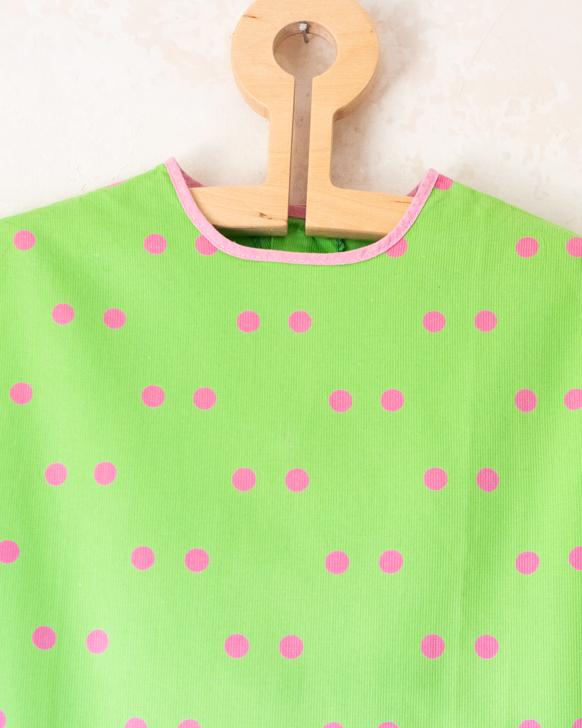 Green dress with pink dots | 5-6 years