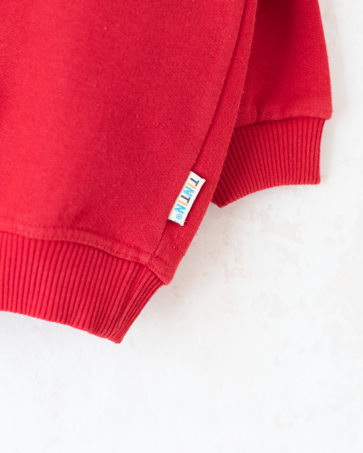 Red sweatshirt with Tintin embroidery | 5-6 years